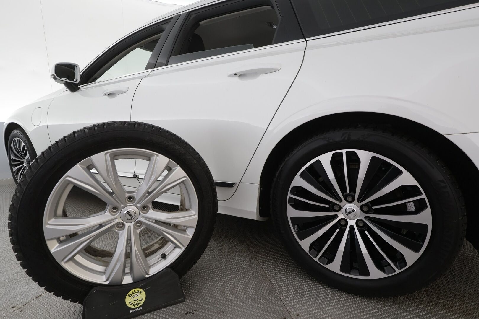 Volvo V90 2023 T6 AWD Long Range Core aut - | Pilot assist | Webasto | Koukku | Full-LED | Muistipenkit | P.Kamera | Keyless | Apple&Android | Kahdet Renkaat |