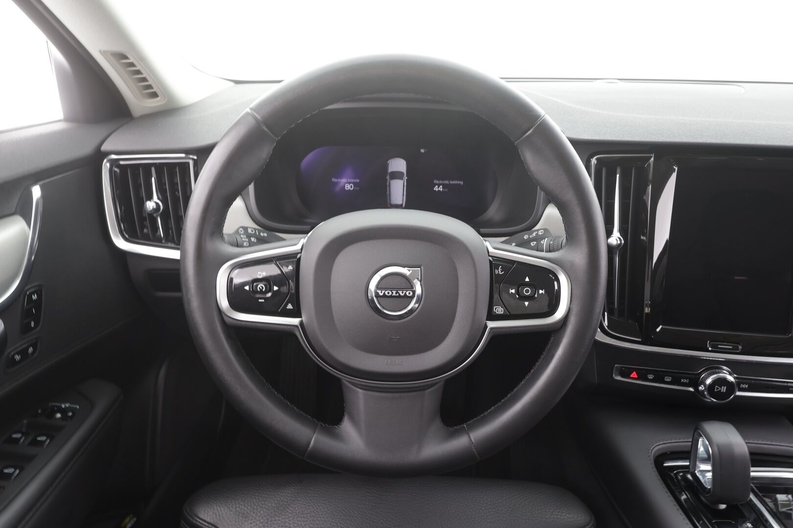 Volvo V90 2023 T6 AWD Long Range Core aut - | Pilot assist | Webasto | Koukku | Full-LED | Muistipenkit | P.Kamera | Keyless | Apple&Android | Kahdet Renkaat |