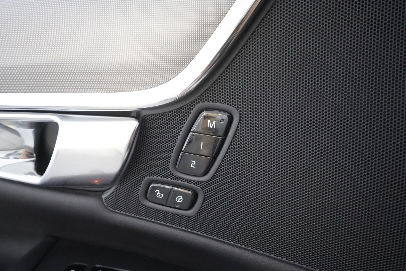Volvo V90 2023 T6 AWD Long Range Core aut - | Pilot assist | Webasto | Koukku | Full-LED | Muistipenkit | P.Kamera | Keyless | Apple&Android | Kahdet Renkaat |