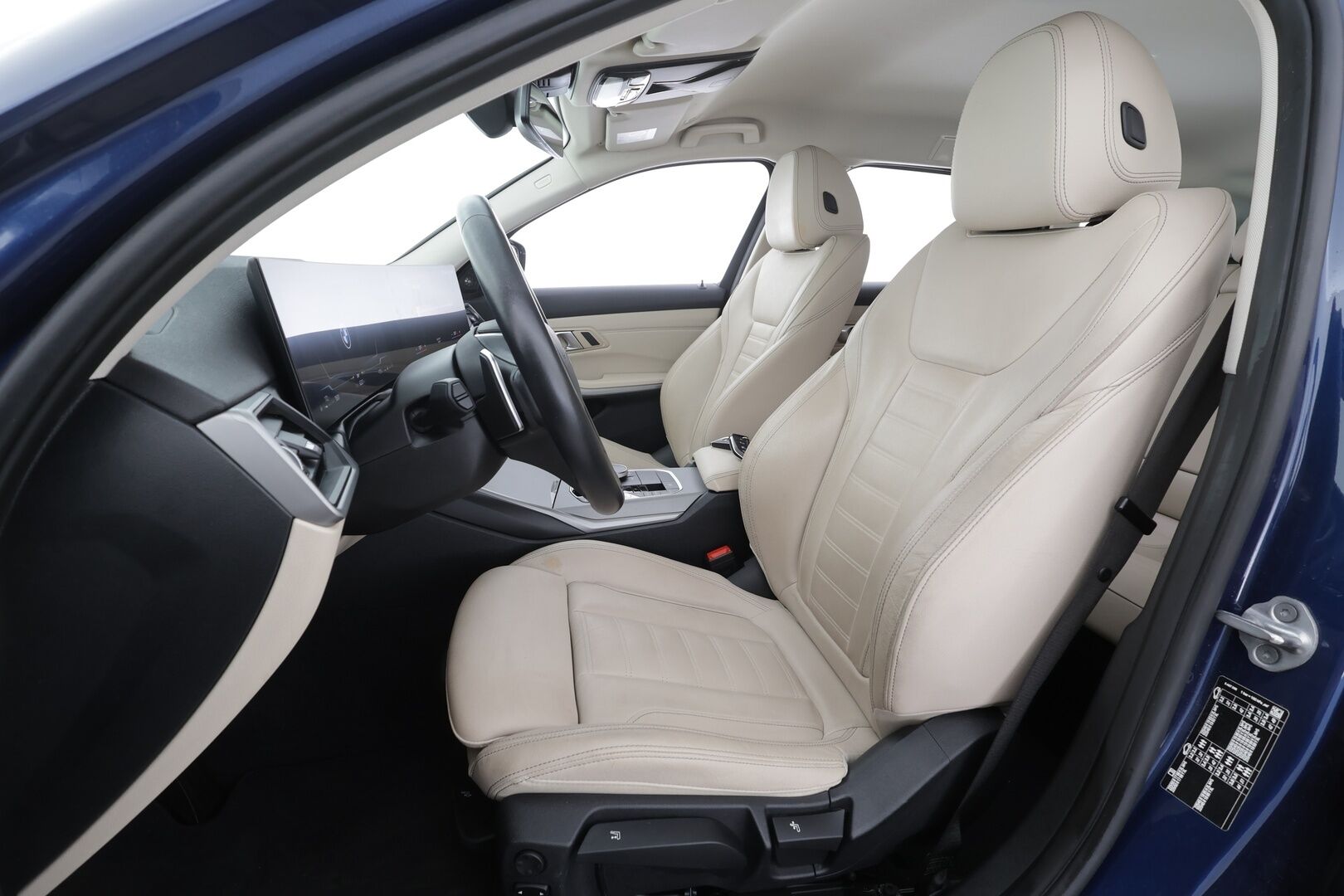 BMW 318 2023 LCI G21 Touring 318i A Business - | H&K | Facelift | Nahkasisusta | Sporttipenkit | Sähk. takakontti | Katveavustin | LED | Navi | ALV | 