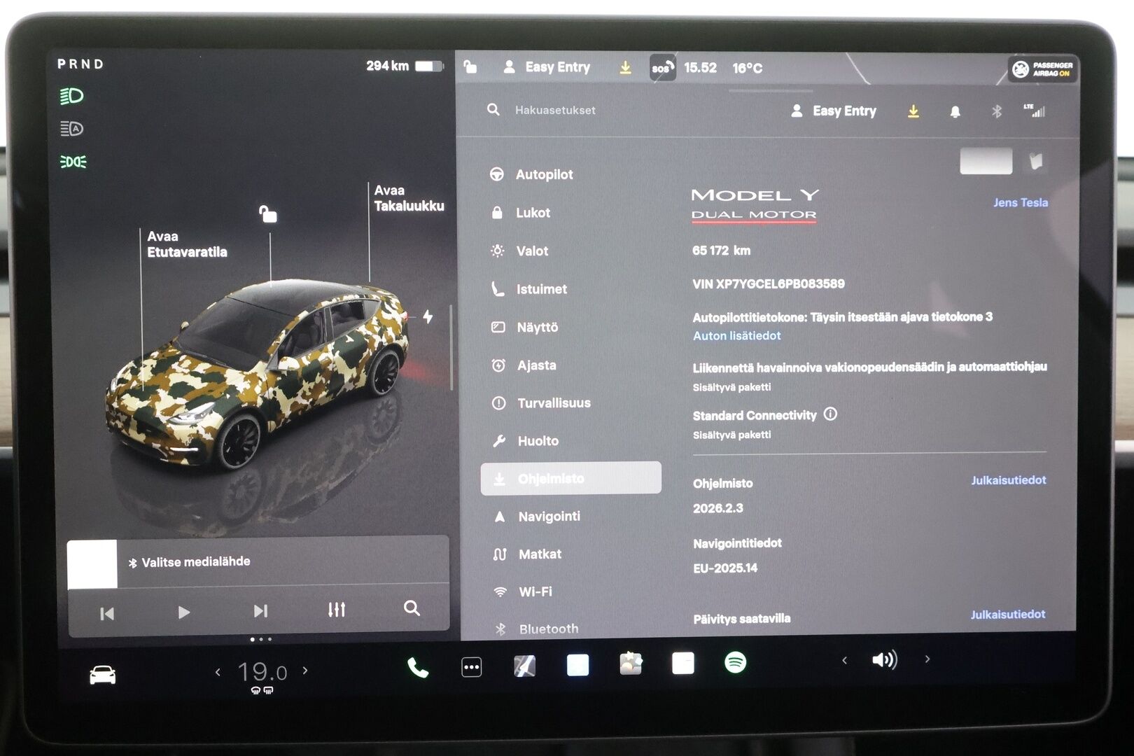TESLA MODEL Y 2023 Performance - | ILP | Koukku | Lasikatto | ACC | Matrix-LED | P.Kamera | Muistipenkki | Premium Audio | Kaistavahti | Navi | Keyless | 2x Latauskaapelit | Kahdet renkaat |