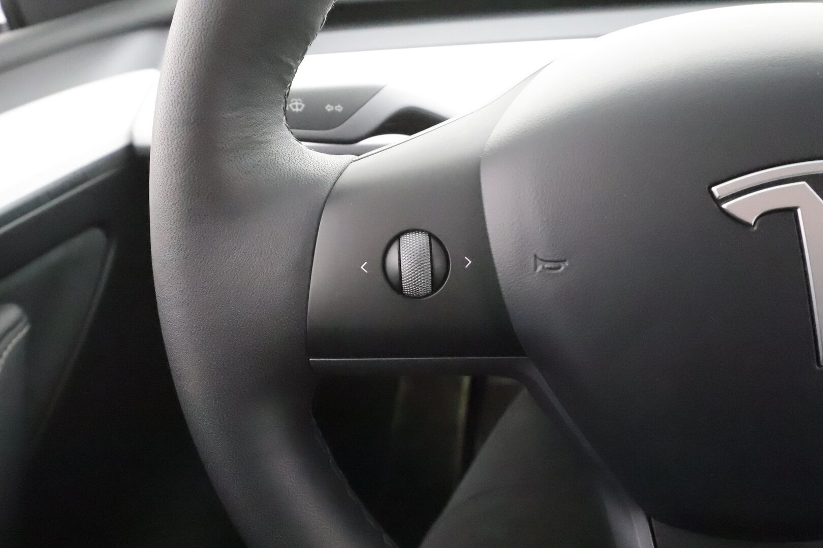 TESLA MODEL Y 2021 Long Range Dual Motor  - | ACC | ILP | EAP | Matrix | Panorama | Valkoiset nahat | Premium audio | Muistipenkki | 