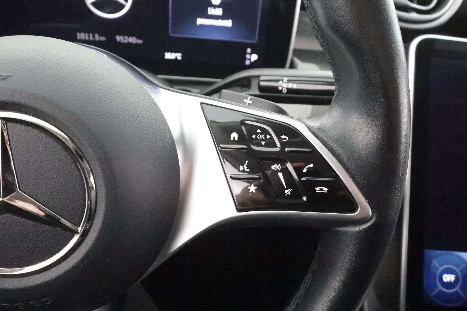 MERCEDES-BENZ C 2023 300e T a 9G-Tronic Avantgarde - | Distronic+ | Koukku | Burmester | High performance LED | P.Kamera | Osasähkö nahat | Apple&Android | Kahdet Renkaat | Koti&Kauppalaturi |