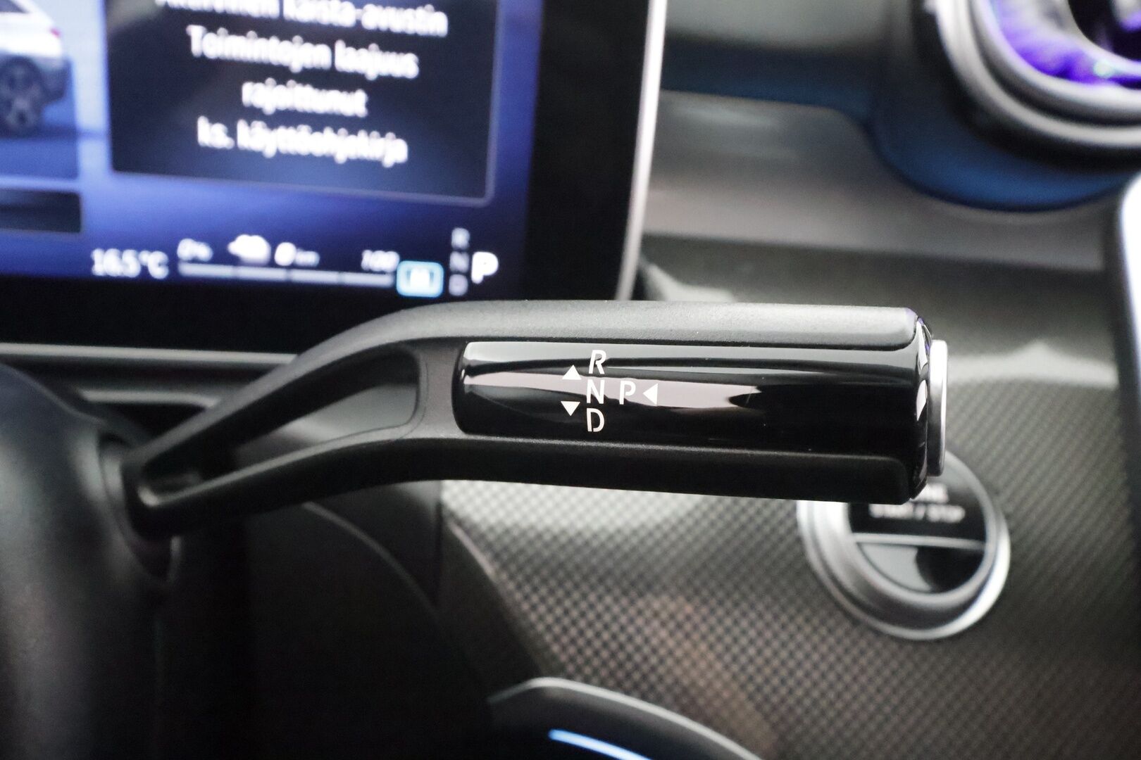MERCEDES-BENZ C 2023 300e T a 9G-Tronic Avantgarde - | Distronic+ | Koukku | Burmester | High performance LED | P.Kamera | Osasähkö nahat | Apple&Android | Kahdet Renkaat | Koti&Kauppalaturi |