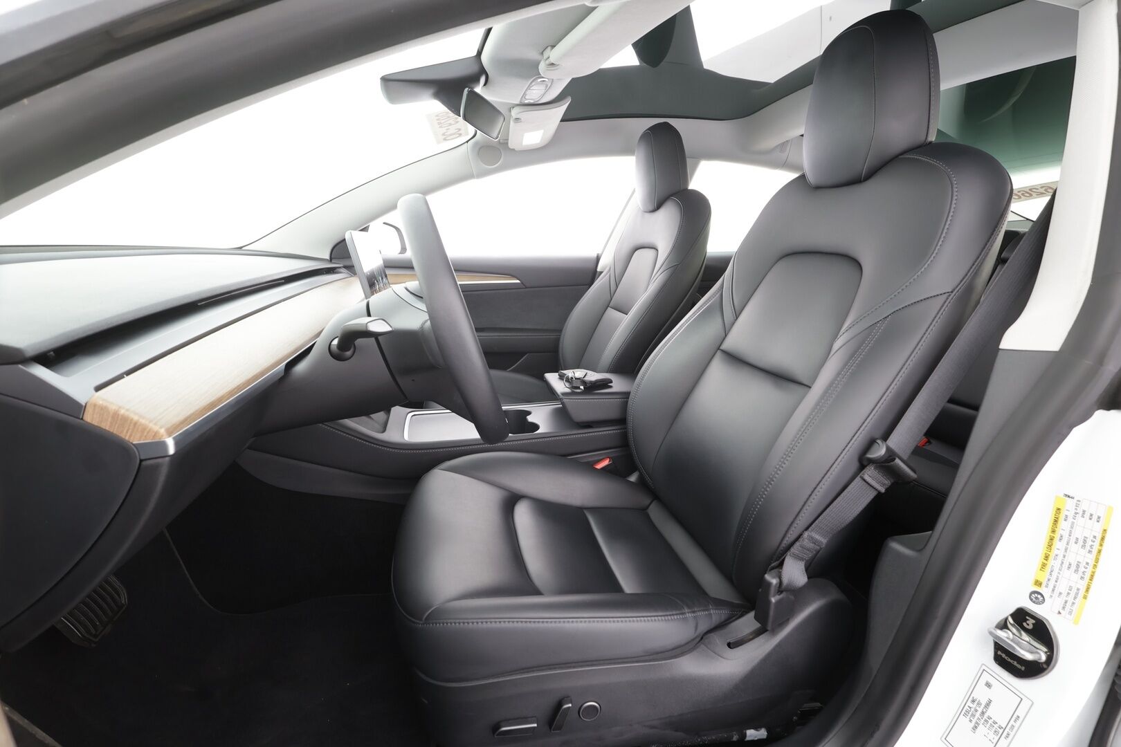 TESLA MODEL 3 2021 Standard Range Plus RWD - | ILP | Lasikatto | ACC | Matrix-LED | P.Kamera | Muistipenkki | Premium Speakers | Navi | Kaistavahti | Keyless | 2x Latauskaapelit |