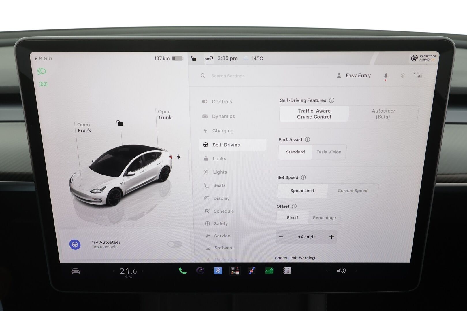 TESLA MODEL 3 2023 Performance - | ILP | ACC | Lasikatto | Matrix | P.Kamera | Muistipenkki | Premium Audio | Navi | Kaistavahti | Keyless | Kahdet renkaat | 2x Latauskaapelit |