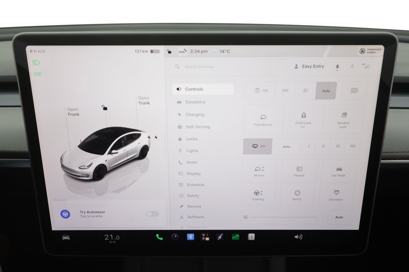TESLA MODEL 3 2023 Performance - | ILP | ACC | Lasikatto | Matrix | P.Kamera | Muistipenkki | Premium Audio | Navi | Kaistavahti | Keyless | Kahdet renkaat | 2x Latauskaapelit |
