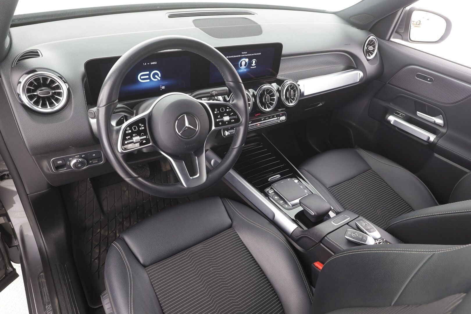 MERCEDES-BENZ EQB 2023 300 4MATIC Business - | ACC | ILP | Widescreen | Ambient | Puolinahat | P.kamera | Navi | Sähk. takaluukku | 2x renkaat aluin | ALV | 