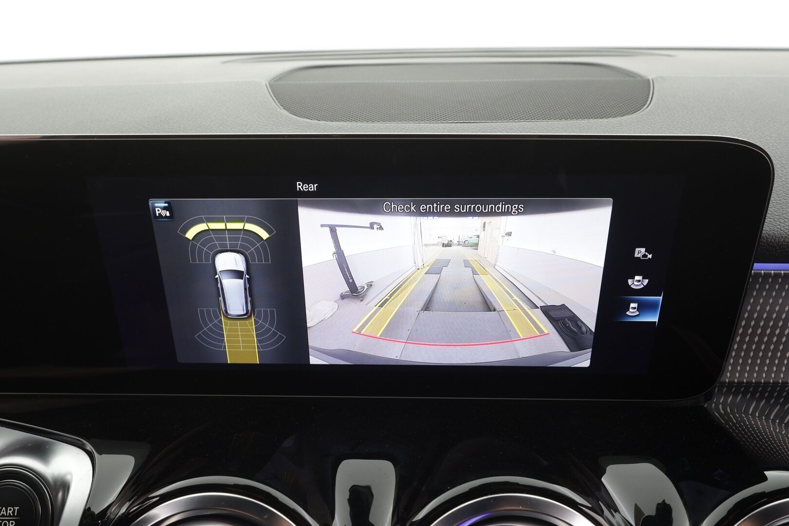 MERCEDES-BENZ EQB 2023 300 4MATIC Business - | ACC | ILP | Widescreen | Ambient | Puolinahat | P.kamera | Navi | Sähk. takaluukku | 2x renkaat aluin | ALV | 