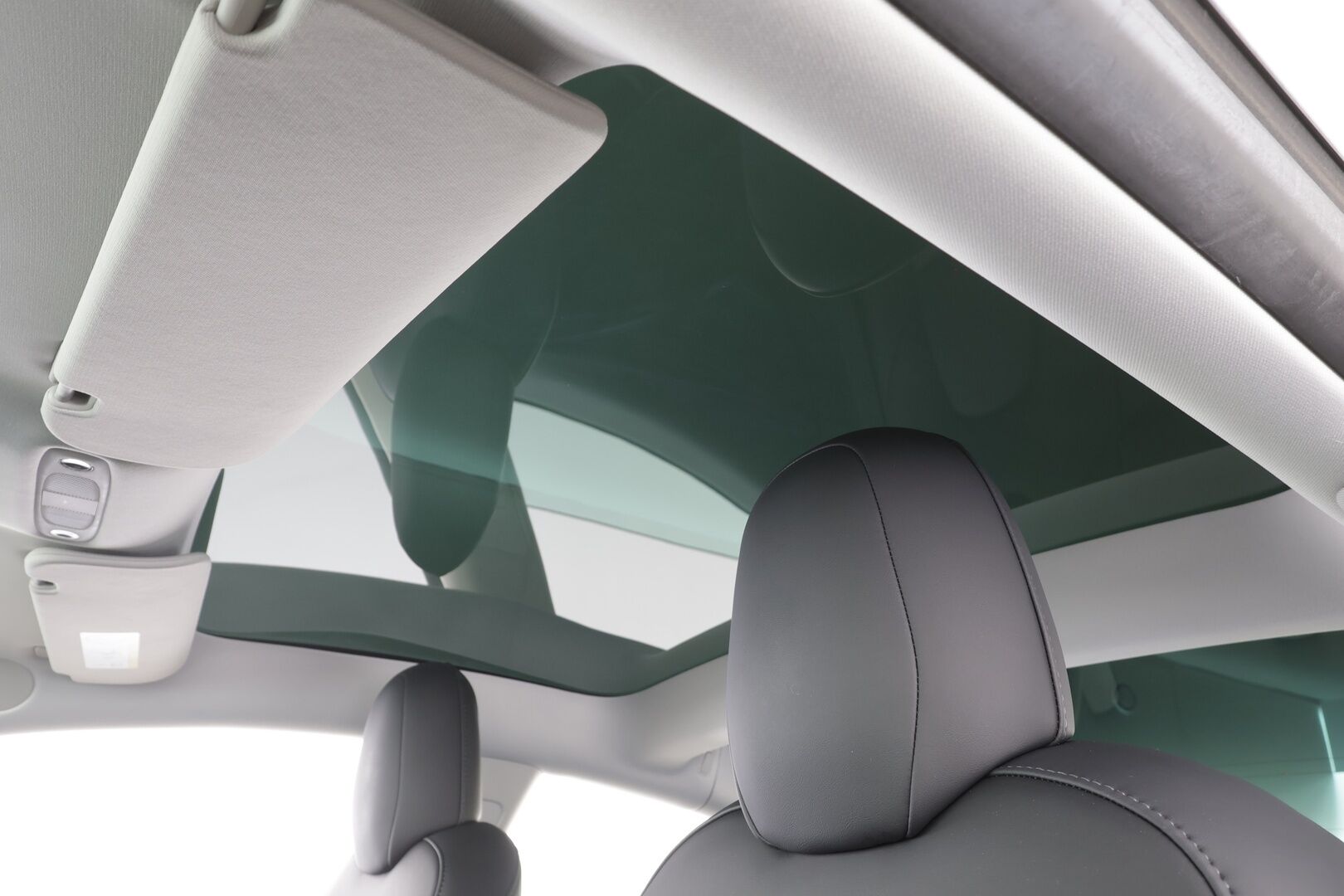 TESLA MODEL 3 2023 Long Range - | Koukku | ILP | Lasikatto | ACC | Matrix-LED | Muistipenkki | P.Kamera | Premium Audio | Kaistavahti | Navi | Keyless | 2x Latauskaapelit | Kahdet renkaat 