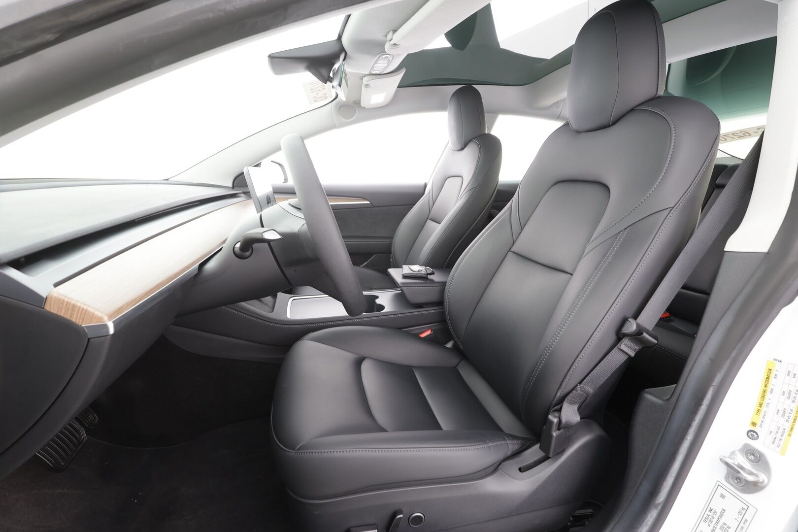 TESLA MODEL 3 2023 Long Range - | Koukku | ILP | Lasikatto | ACC | Matrix-LED | Muistipenkki | P.Kamera | Premium Audio | Kaistavahti | Navi | Keyless | 2x Latauskaapelit | Kahdet renkaat 