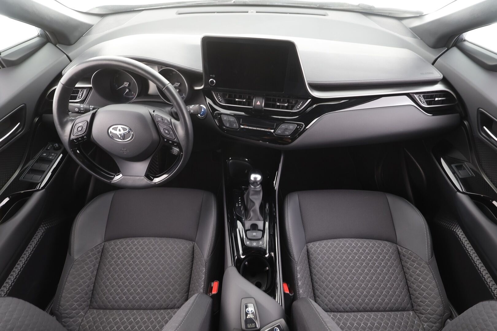 TOYOTA C-HR 2024 2,0 Hybrid Intense - Facelift | Adapt.Vakkari | Peruutuskamera | BLIS | Apple&Android | Adapt.LED | Ratinlämmitys | HUIPPUSIISTI!
