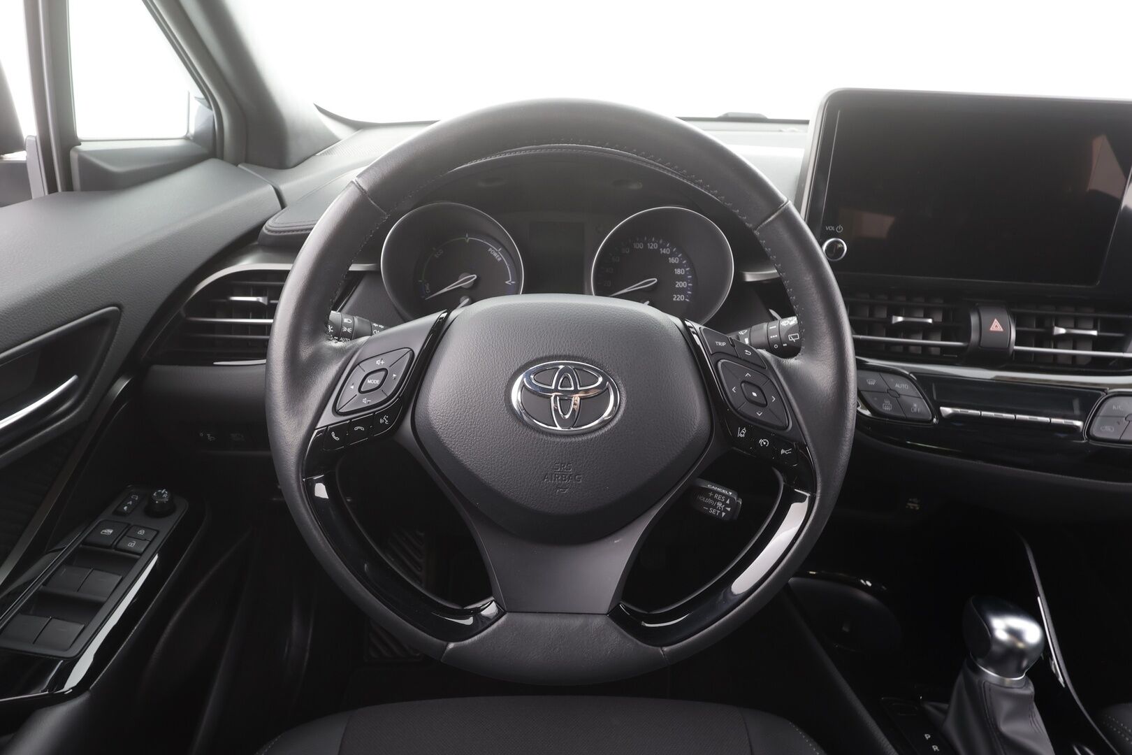 TOYOTA C-HR 2024 2,0 Hybrid Intense - Facelift | Adapt.Vakkari | Peruutuskamera | BLIS | Apple&Android | Adapt.LED | Ratinlämmitys | HUIPPUSIISTI!
