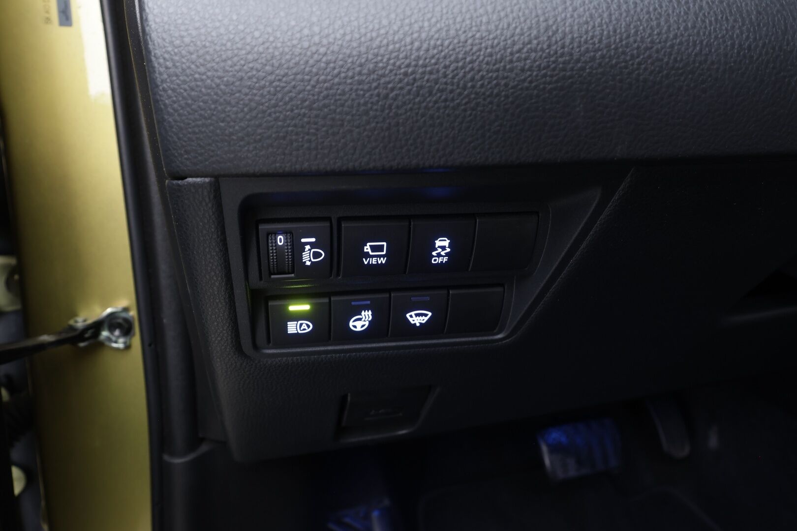 TOYOTA YARIS CROSS 2023 1,5 Hybrid AWD-i Premium - | Koukku | ACC | LED | 360 | Navi | Kaistavahti | Katveavustin | Keyless | Apple&Android |