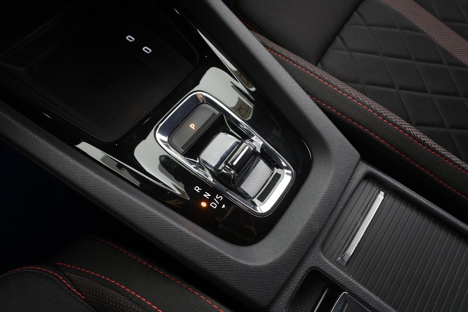 SKODA OCTAVIA 2023 RS Combi 2,0 TSI DSG - ACC | Crystal Matrix LED | Digimittari | Peruutuskamera | Navi | Ratinlämmitys | Sporttipenkit | SmartLink | Huippuvarusteet!