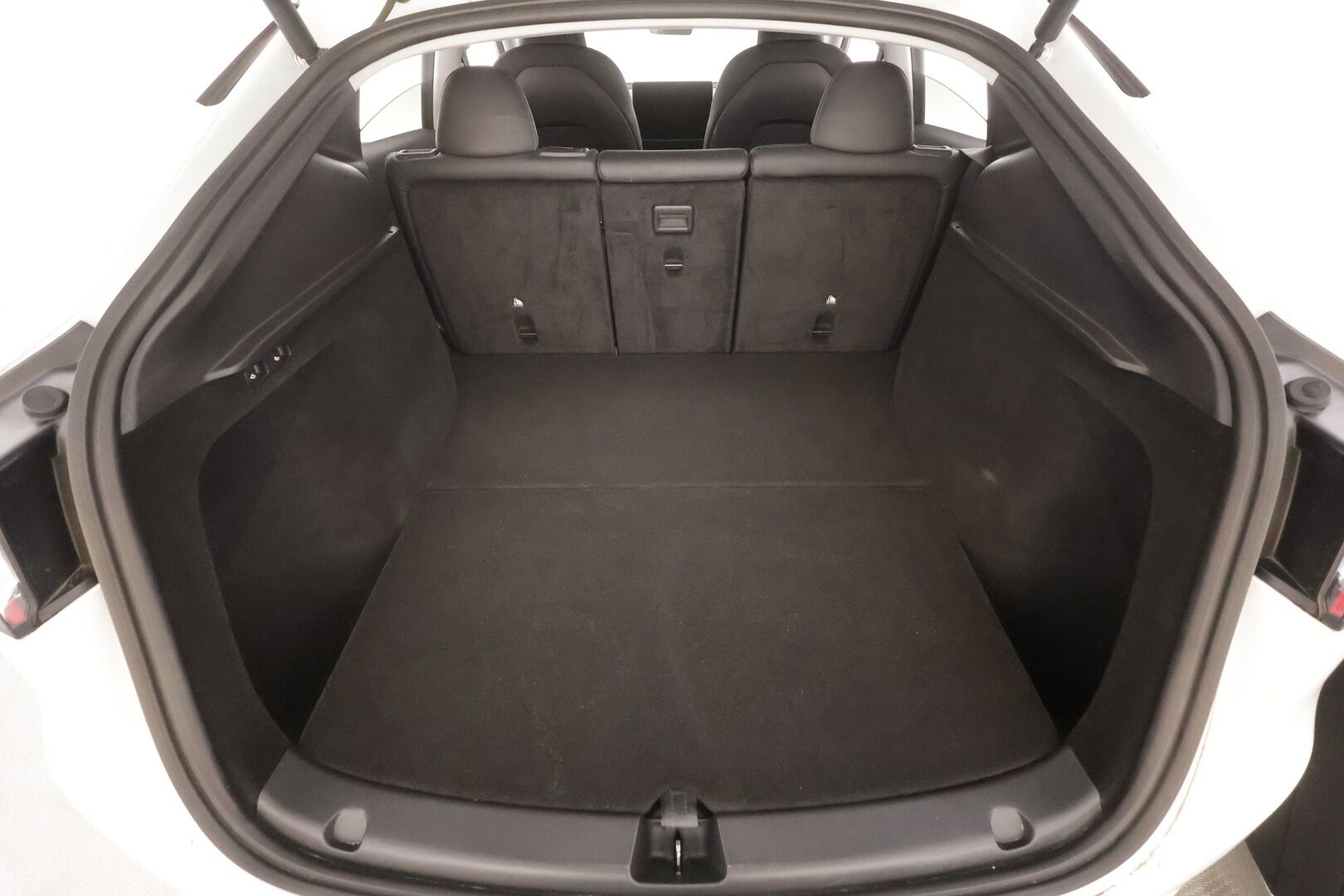 TESLA MODEL Y 2023 Long Range - | ILP | Lasikatto | ACC | Matrix-LED | Muistipenkki | P.Kamera | Premium Audio | Kaistavahti | Navi | Keyless |