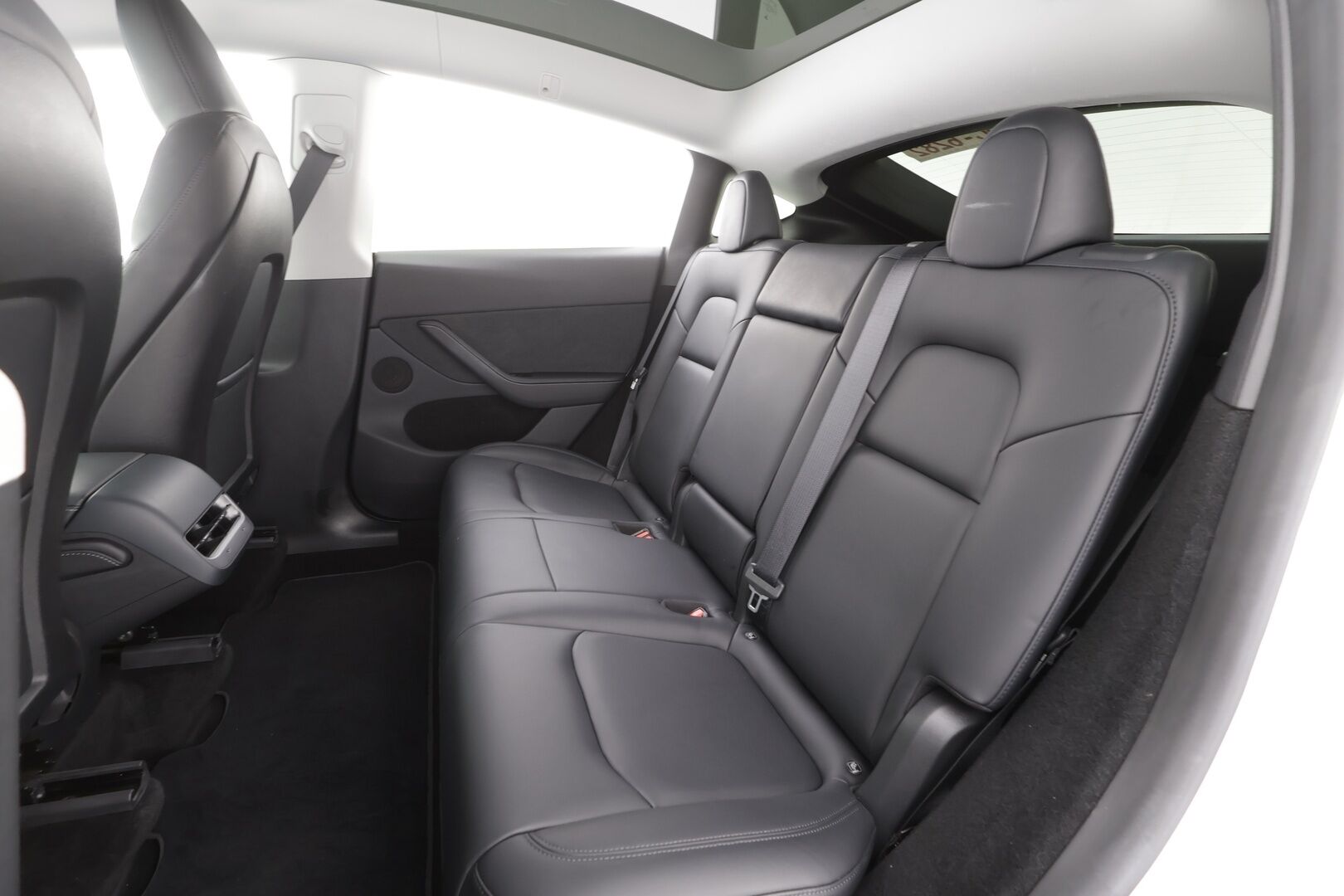 TESLA MODEL Y 2023 Long Range - | ILP | Lasikatto | ACC | Matrix-LED | Muistipenkki | P.Kamera | Premium Audio | Kaistavahti | Navi | Keyless |