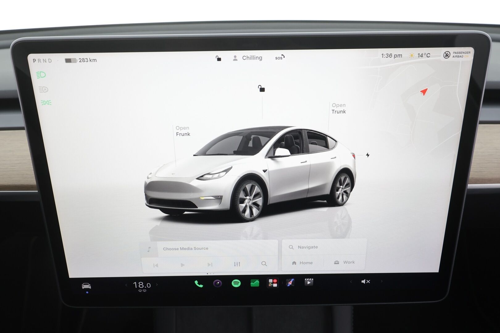 TESLA MODEL Y 2023 Long Range - | ILP | Lasikatto | ACC | Matrix-LED | Muistipenkki | P.Kamera | Premium Audio | Kaistavahti | Navi | Keyless |