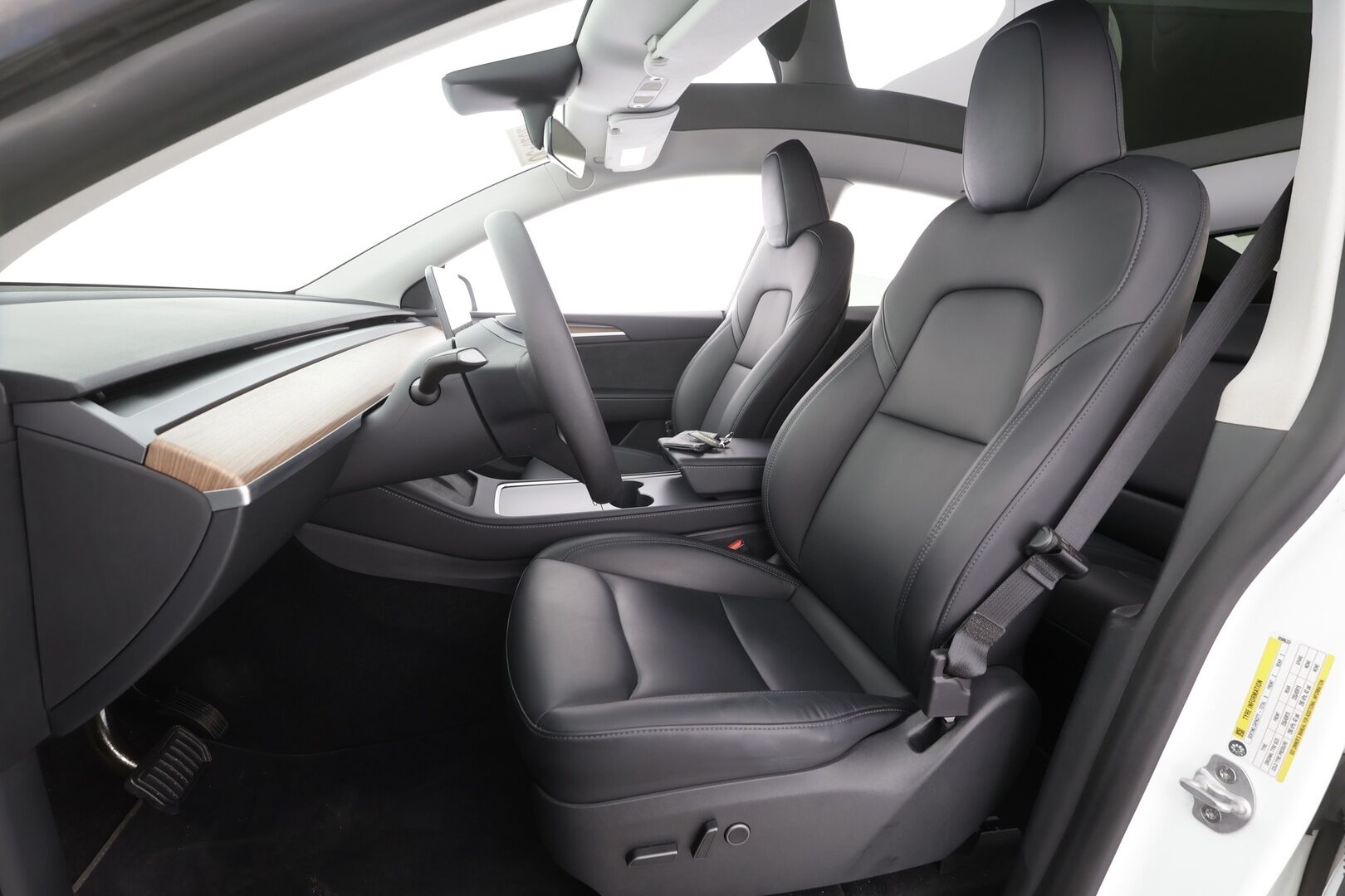 TESLA MODEL Y 2023 Long Range - | ILP | Lasikatto | ACC | Matrix-LED | Muistipenkki | P.Kamera | Premium Audio | Kaistavahti | Navi | Keyless |
