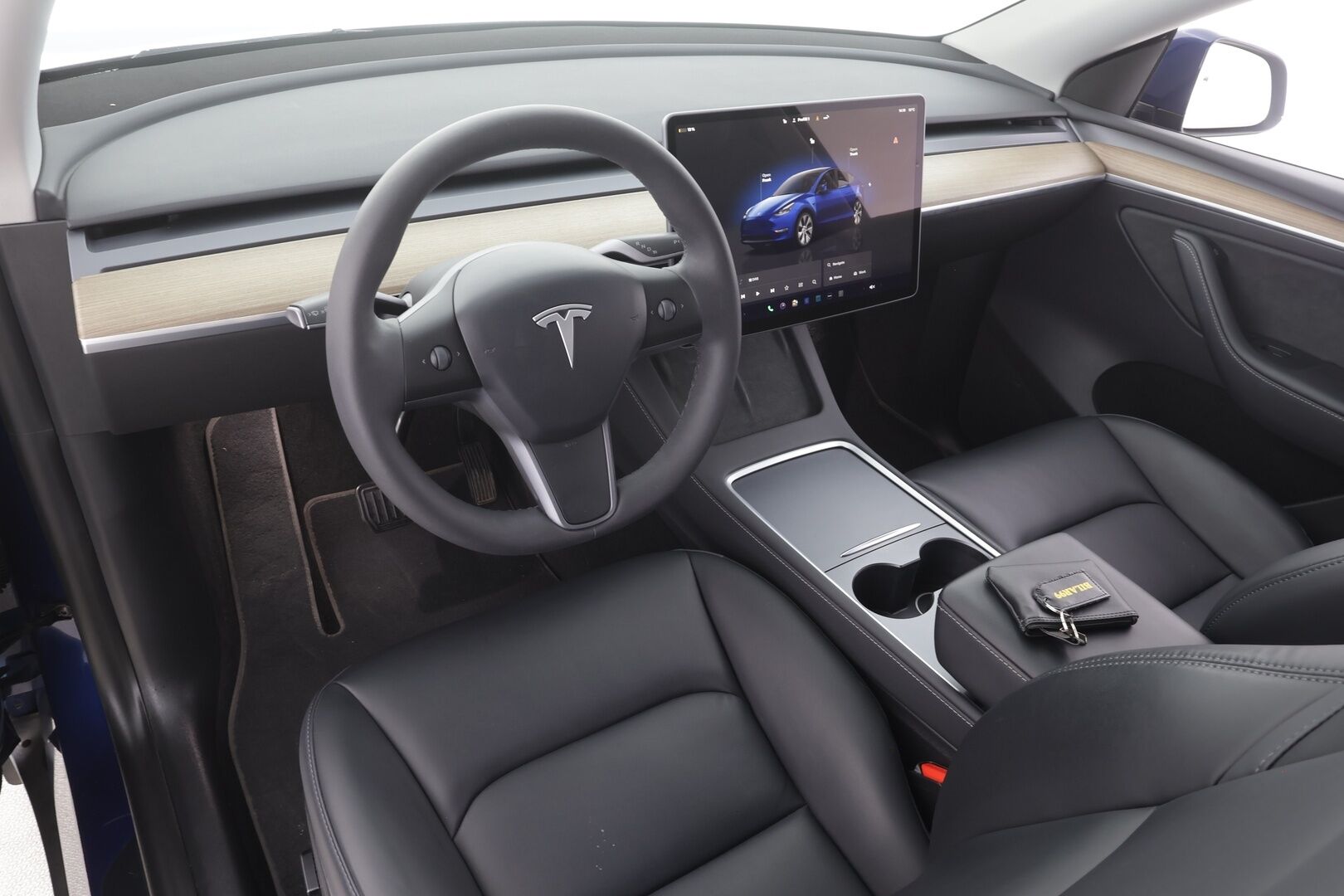 TESLA MODEL Y 2023 Long Range / Adapt.Vakkari / Lasikatto / Lämpöpumppu / TULOSSA // - | ACC | ILP | Ryzen | Matrix | Lasikatto | Premium audio | P.kamera | Akuston esilämmitys | ALV | 2x renkaat aluin | 
