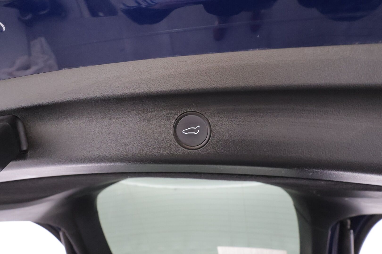 TESLA MODEL Y 2023 Long Range / Adapt.Vakkari / Lasikatto / Lämpöpumppu / TULOSSA // - | ACC | ILP | Ryzen | Matrix | Lasikatto | Premium audio | P.kamera | Akuston esilämmitys | ALV | 2x renkaat aluin | 