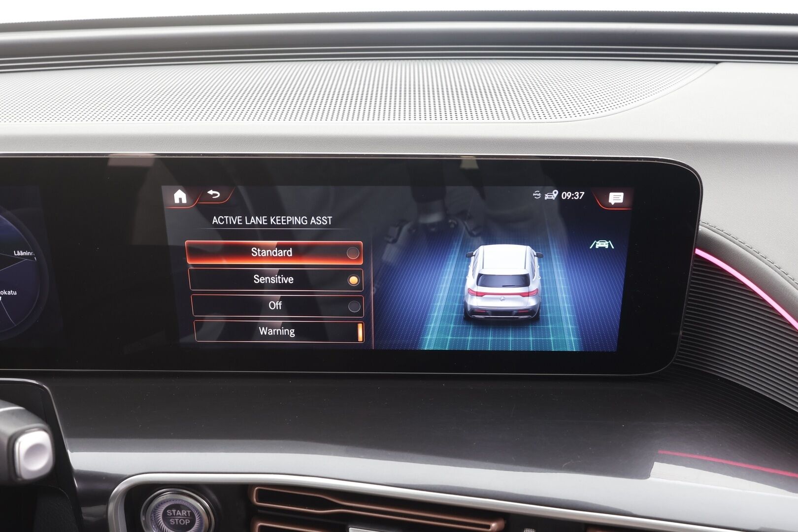 MERCEDES-BENZ EQC 2022 Edition 4Matic - | Distronic+ | Koukku | Multibeam | Keyless | P.kamera | Widescreen | Sporttipenkit | Navi | Akustiikkalasit | Kahdet renkaat aluvanteilla | Merkkihuollettu | 