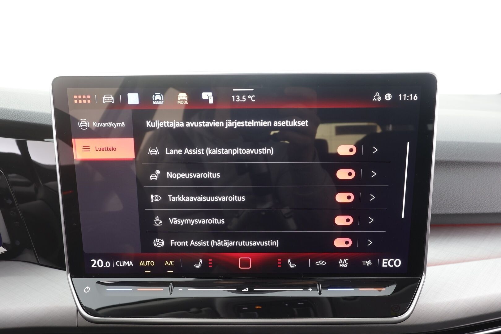 VOLKSWAGEN GOLF 2025 1.5 eHybrid 150kW DSG / ACC / LED-ajovalot / Pysäköinti tutkat ed. ja takana - | ACC | Pikalataus | Facelift | LED | Digimittaristo | Ambient | Tutkat | Lämm. ratti | Lane assist | 2x renkaat aluin | 