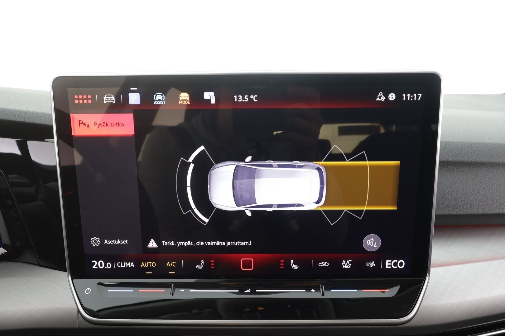 VOLKSWAGEN GOLF 2025 1.5 eHybrid 150kW DSG / ACC / LED-ajovalot / Pysäköinti tutkat ed. ja takana - | ACC | Pikalataus | Facelift | LED | Digimittaristo | Ambient | Tutkat | Lämm. ratti | Lane assist | 2x renkaat aluin | 