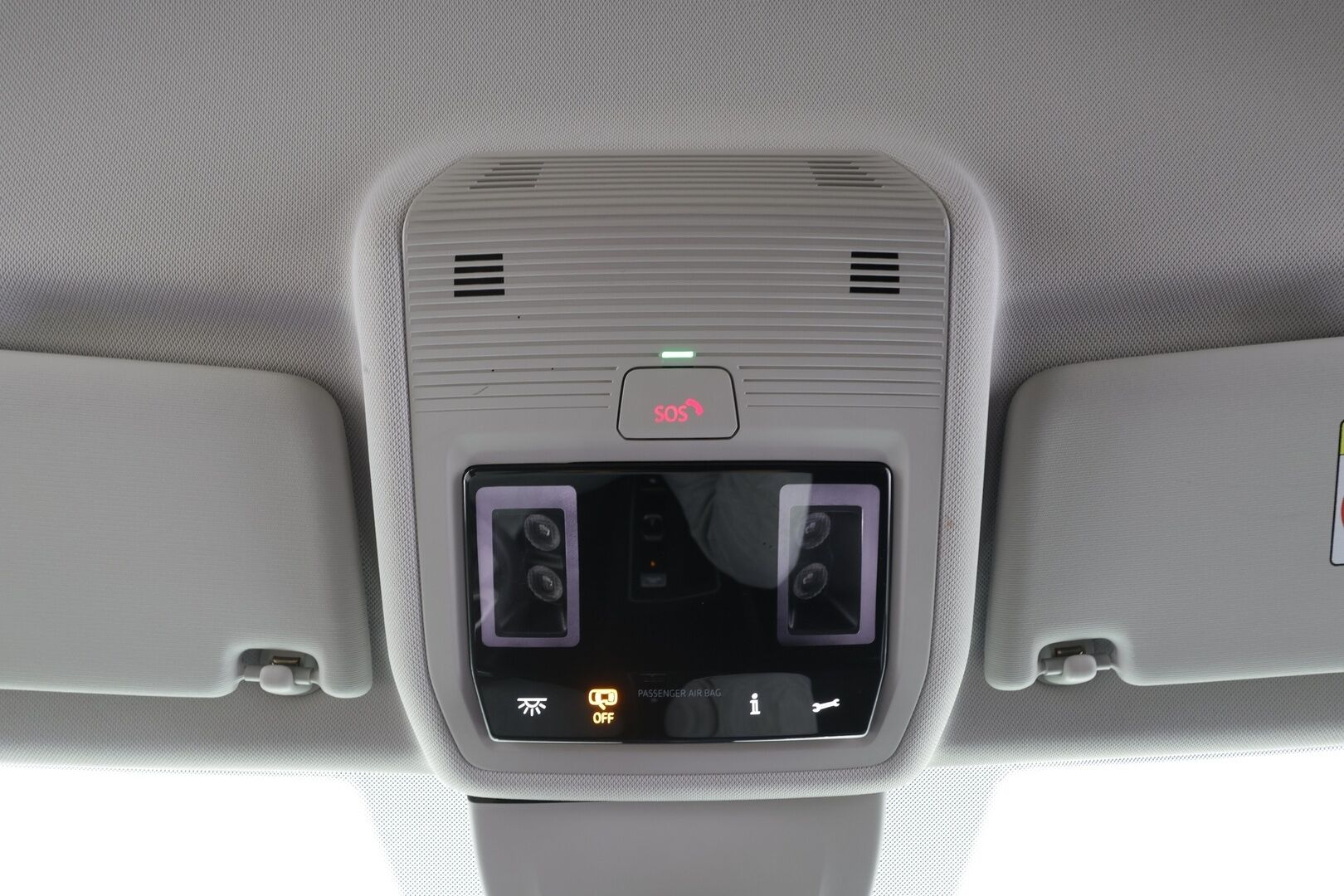 VOLKSWAGEN GOLF 2025 Life 1,5 eTSI 110 kW (MHEV) DSG - | ACC | Vetokoukku | LED | P.Kamera | Digimittaristo | Apple&Android |