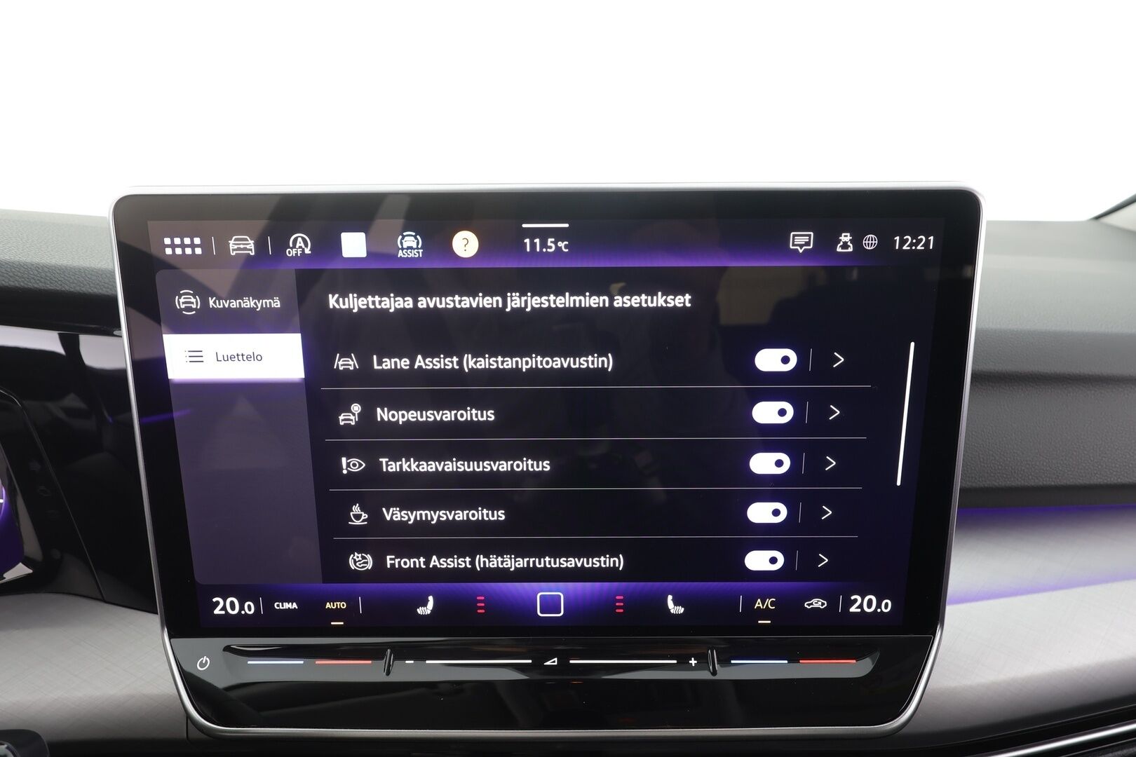 VOLKSWAGEN GOLF 2025 Life 1,5 eTSI 110 kW (MHEV) DSG - | ACC | Vetokoukku | LED | P.Kamera | Digimittaristo | Apple&Android |