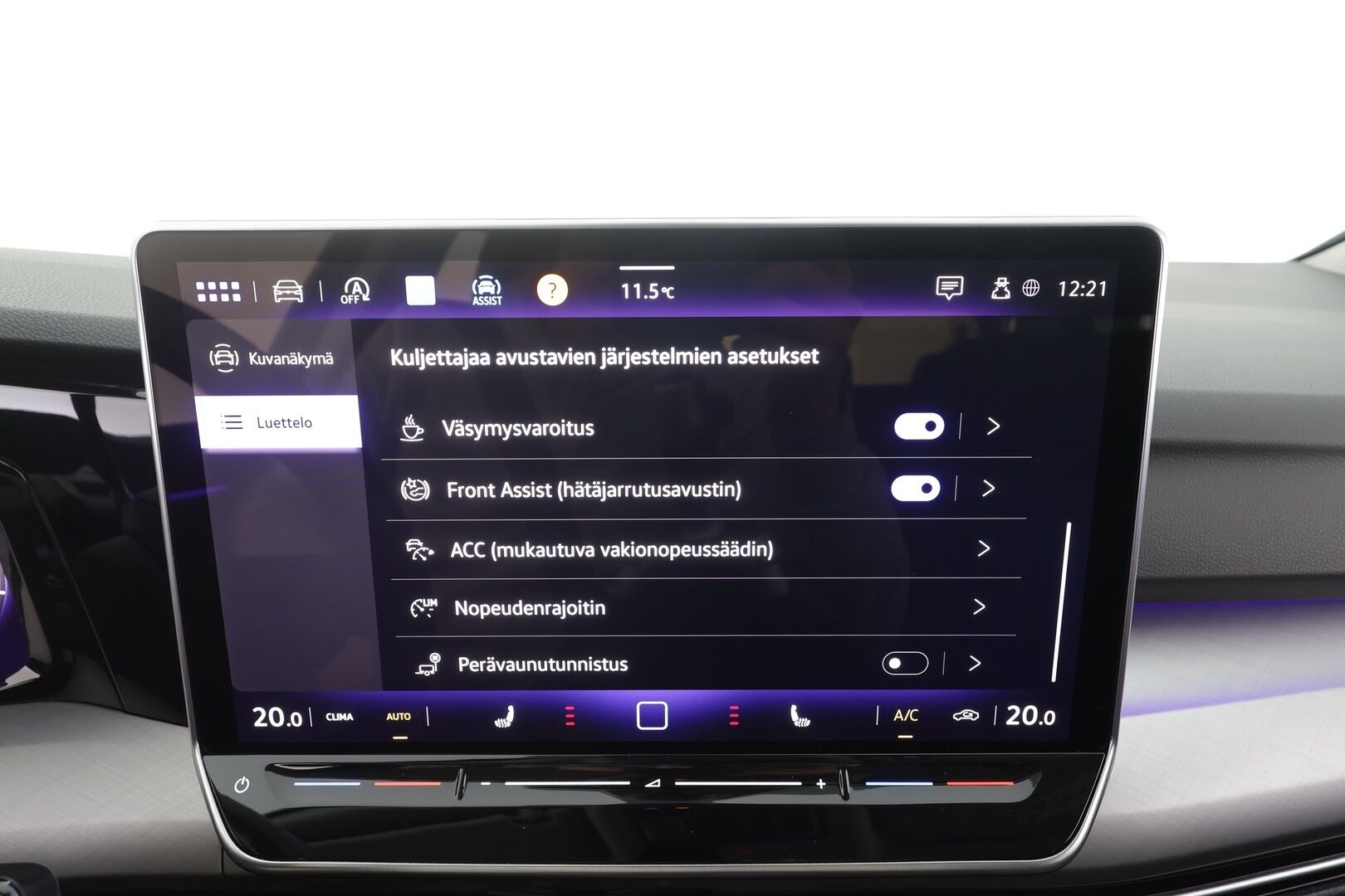 VOLKSWAGEN GOLF 2025 Life 1,5 eTSI 110 kW (MHEV) DSG - | ACC | Vetokoukku | LED | P.Kamera | Digimittaristo | Apple&Android |