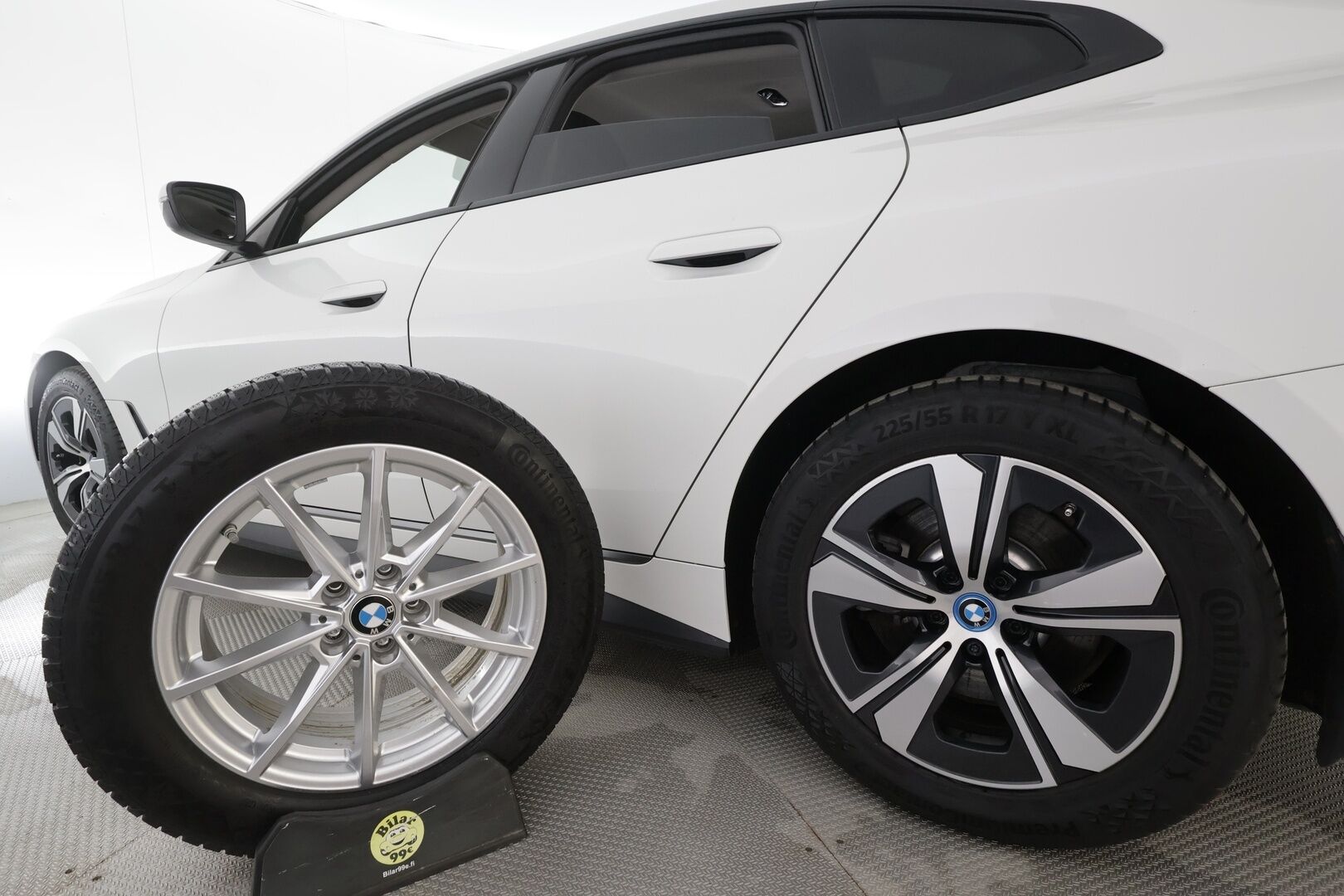 BMW I4 2023 eDrive40 - | ACC | Koukku | Lisälämmitin | Hifi | P.Kamera | Widescreen | Urheiluistuimet | Apple&Android | Merkkihuollettu |