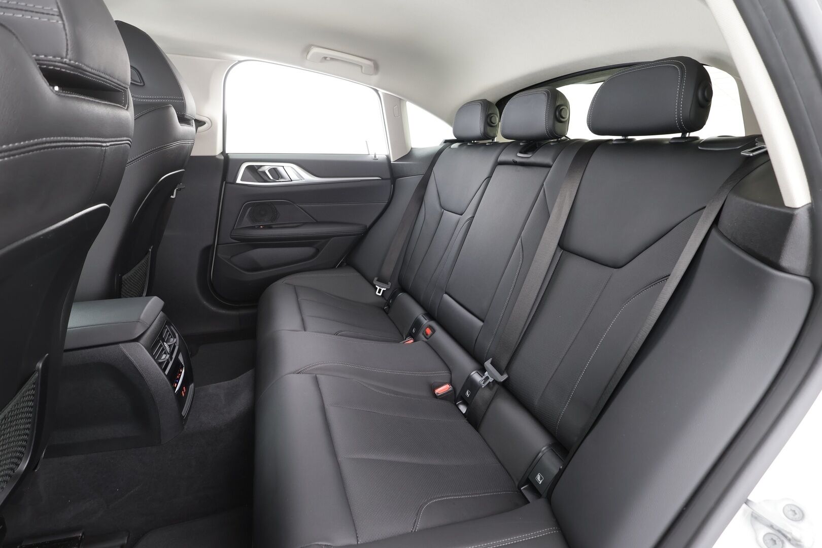 BMW I4 2023 eDrive40 - | ACC | Koukku | Lisälämmitin | Hifi | P.Kamera | Widescreen | Urheiluistuimet | Apple&Android | Merkkihuollettu |