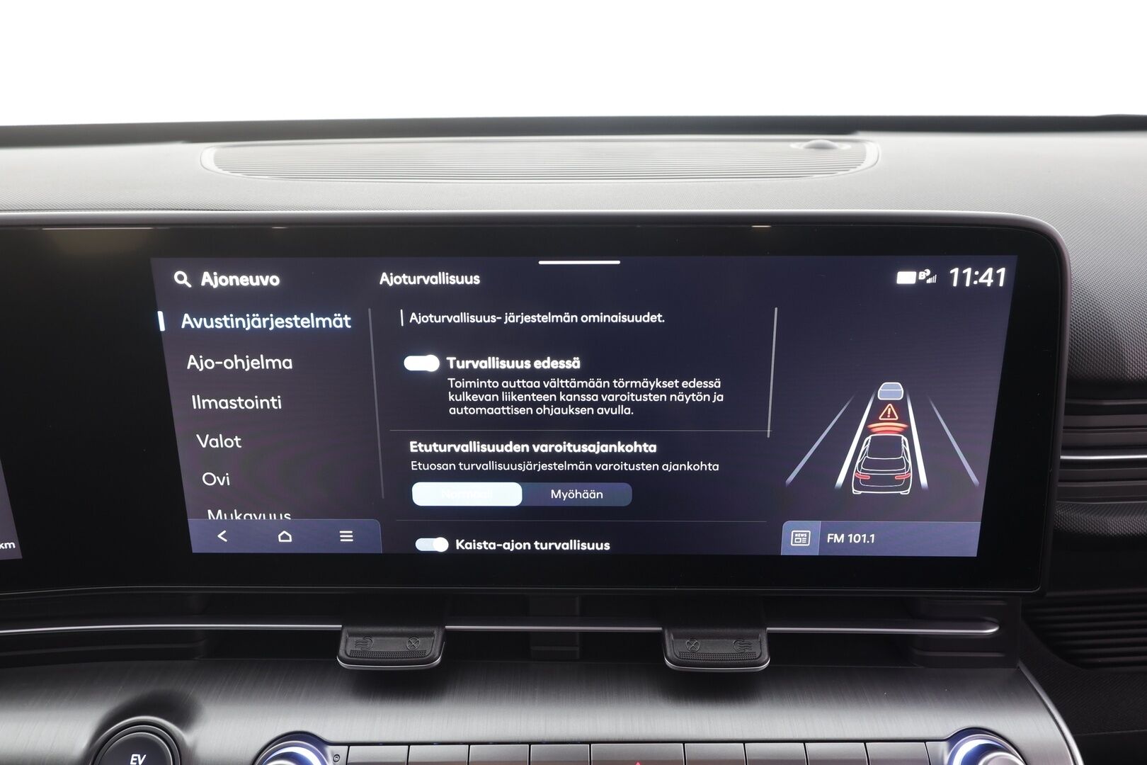 HYUNDAI KONA ELECTRIC 2024 48 kWh 156 hv Comfort - | ACC | ILP | LED | Keyless | P.kamera | Lane assist | Lämm. ratti | Akuston esilämmitys | Apple & Android | ALV | 