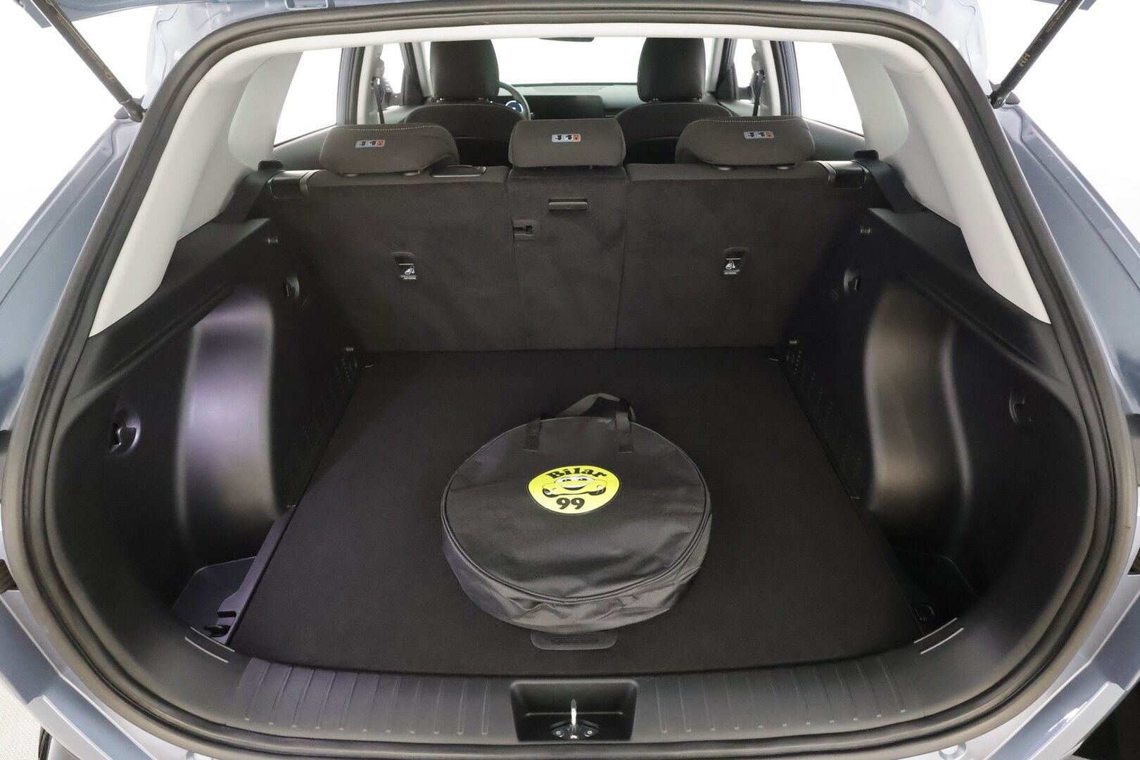 HYUNDAI KONA ELECTRIC 2024 48 kWh 156 hv Comfort - | ACC | ILP | LED | Keyless | P.kamera | Lane assist | Lämm. ratti | Akuston esilämmitys | Apple & Android | ALV | 