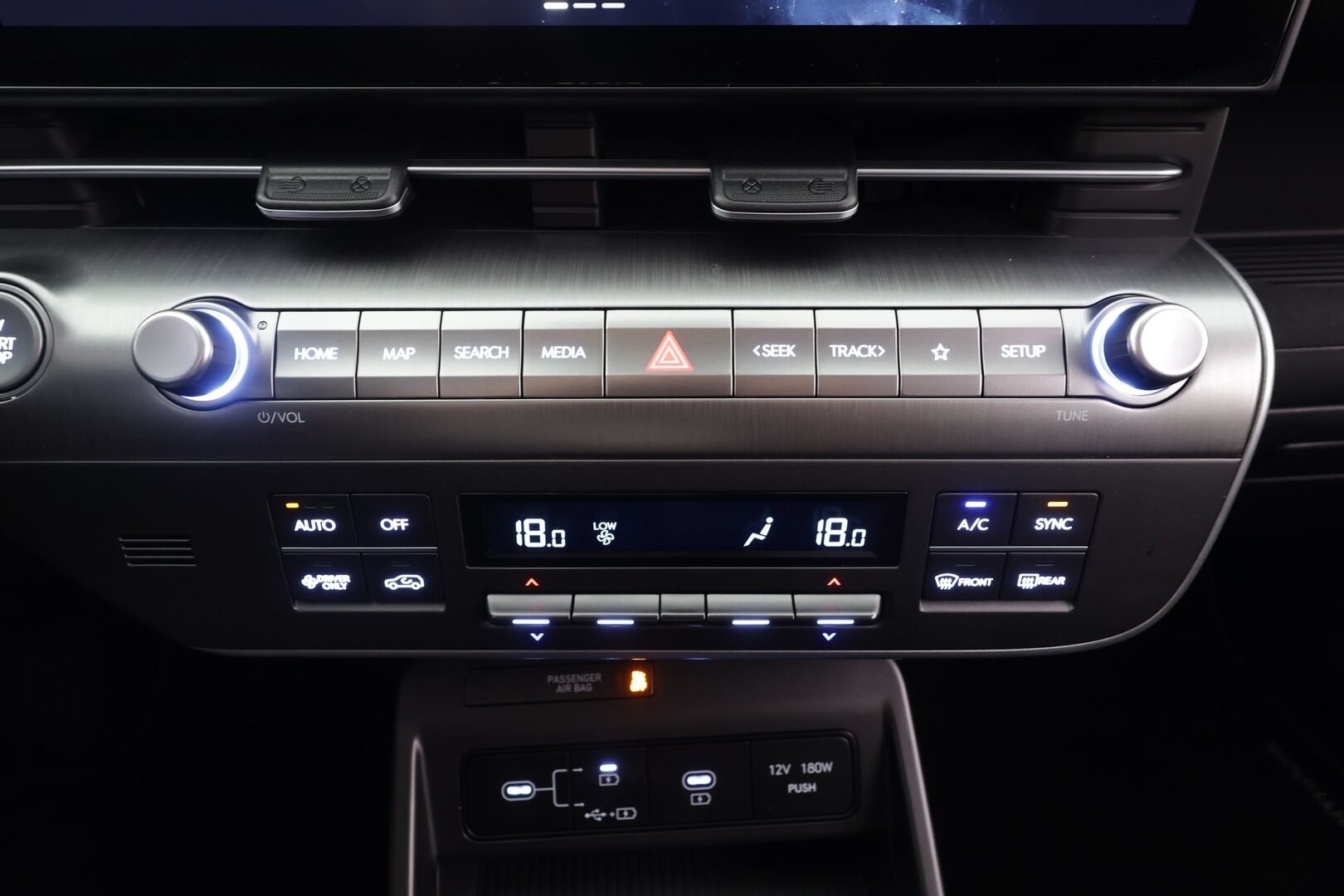 HYUNDAI KONA ELECTRIC 2024 48 kWh 156 hv Comfort - | ACC | ILP | LED | Keyless | P.kamera | Lane assist | Lämm. ratti | Akuston esilämmitys | Apple & Android | ALV | 