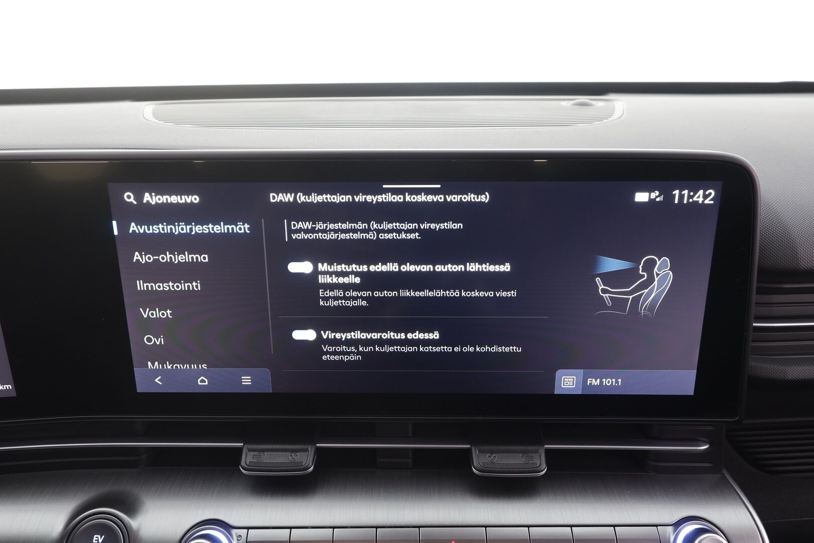 HYUNDAI KONA ELECTRIC 2024 48 kWh 156 hv Comfort - | ACC | ILP | LED | Keyless | P.kamera | Lane assist | Lämm. ratti | Akuston esilämmitys | Apple & Android | ALV | 