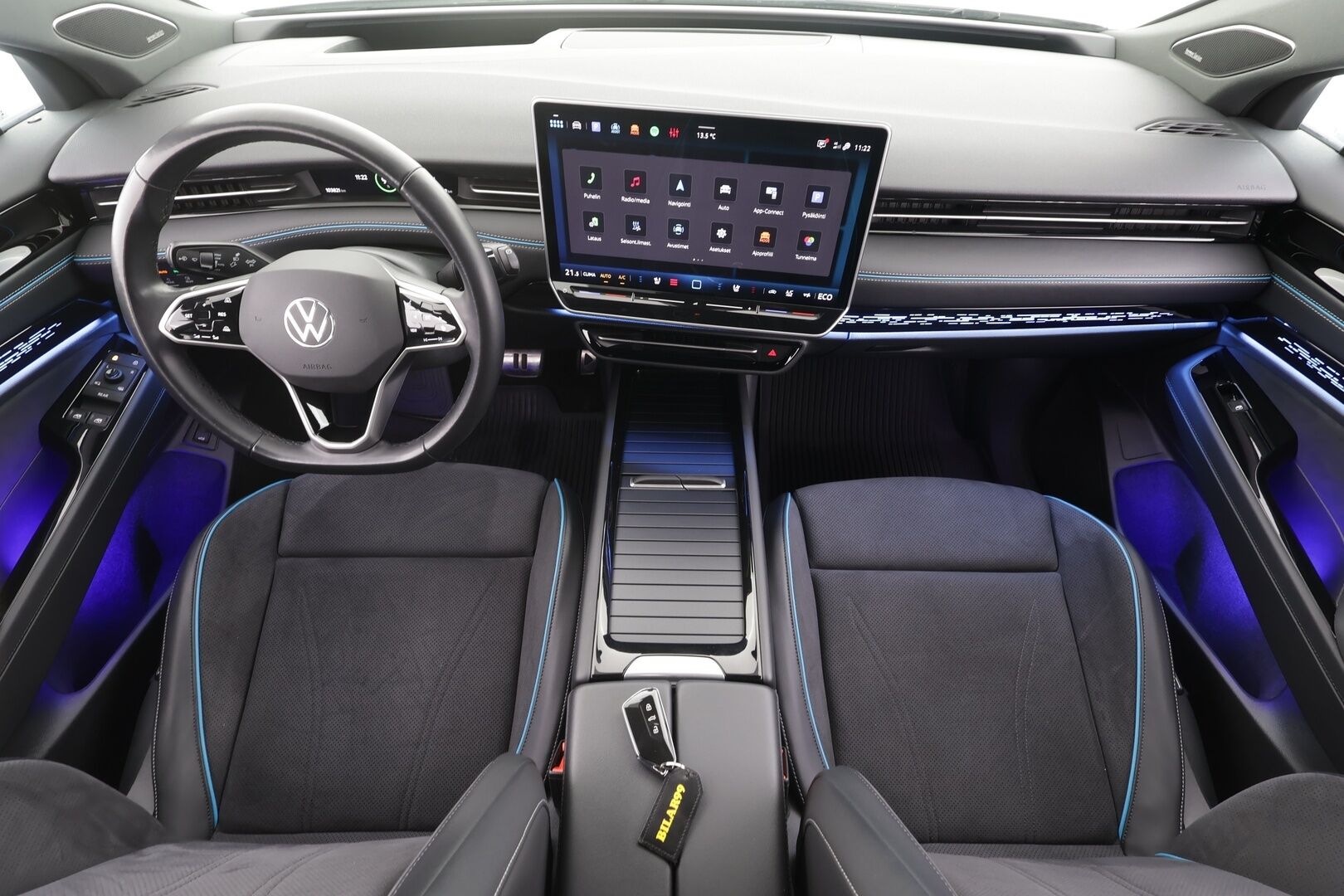 VOLKSWAGEN ID.7 2024 Pro 82kWh 210kW - | ACC | HUD | H&K | Ilm. Sporttipenkit muistilla | 360° | Matrix | Koukku | Travel assist | Nahka-alcantara | Ambient | 