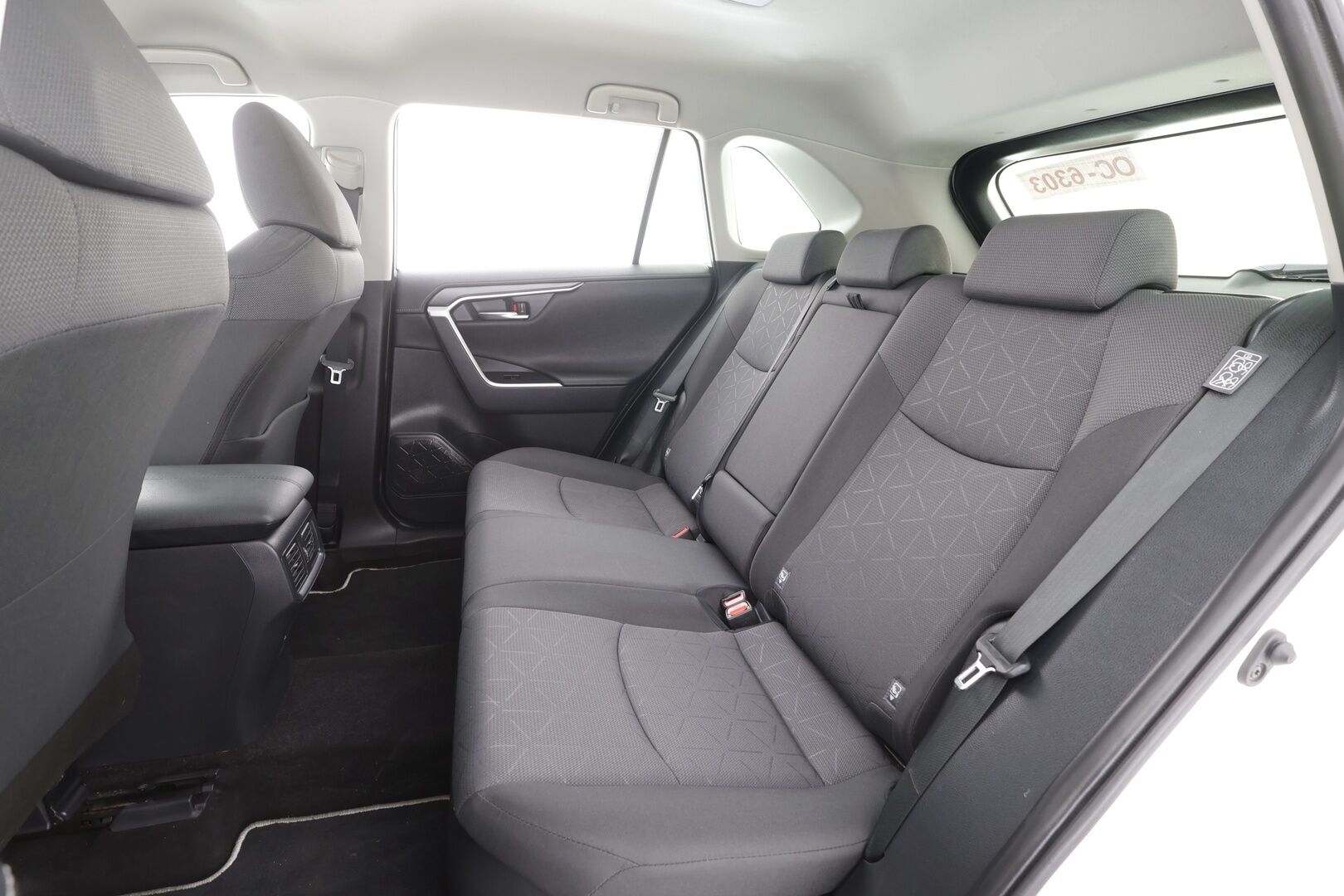 TOYOTA RAV4 2023 2,5 Hybrid AWD-i Active - Adapt.Vakkari | Peruutuskamera | Lohko&Sisäpistoke | Apple&Android | Adapt.LED | 2x Renkaat Aluvantein | Huippusiisti!