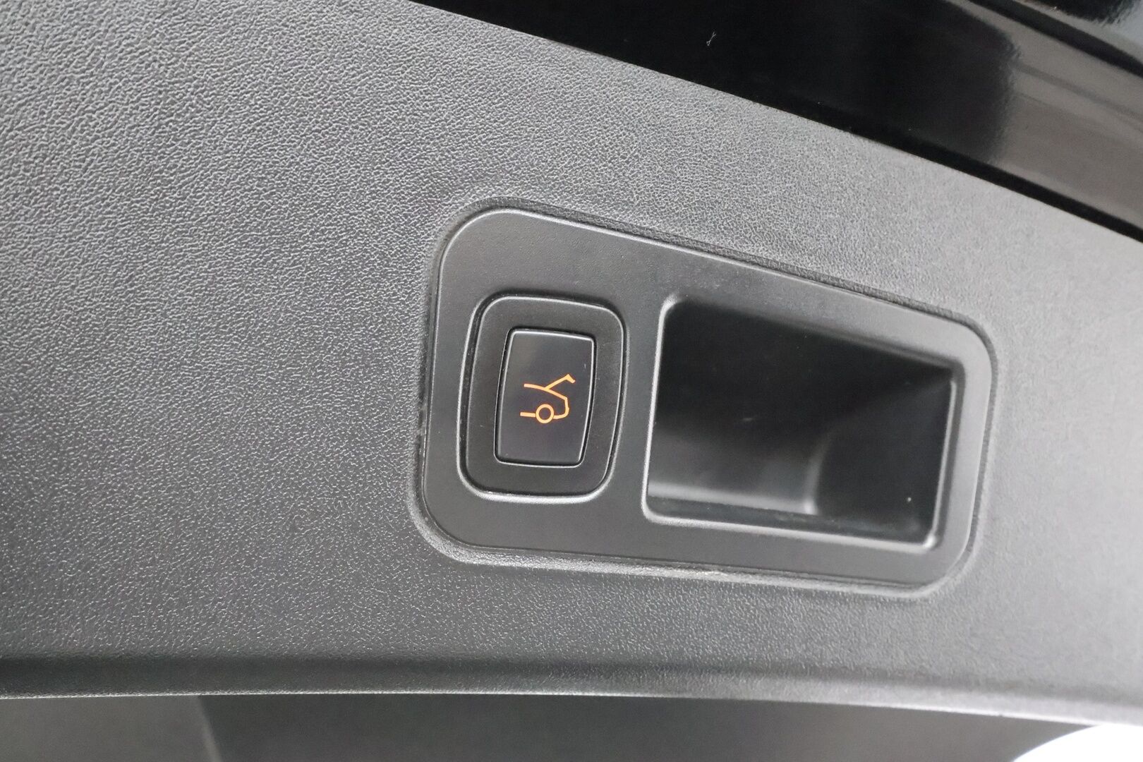 TESLA MODEL S 2020 Long Range Raven AWD - EAP | Ilma-alusta | ACC | Lasikatto | Kamera | Muistipenkki | Premium audio | LED | Kaistavahti | Keyless | Kahdet Teslan vanteet | Puhdas Carvertical