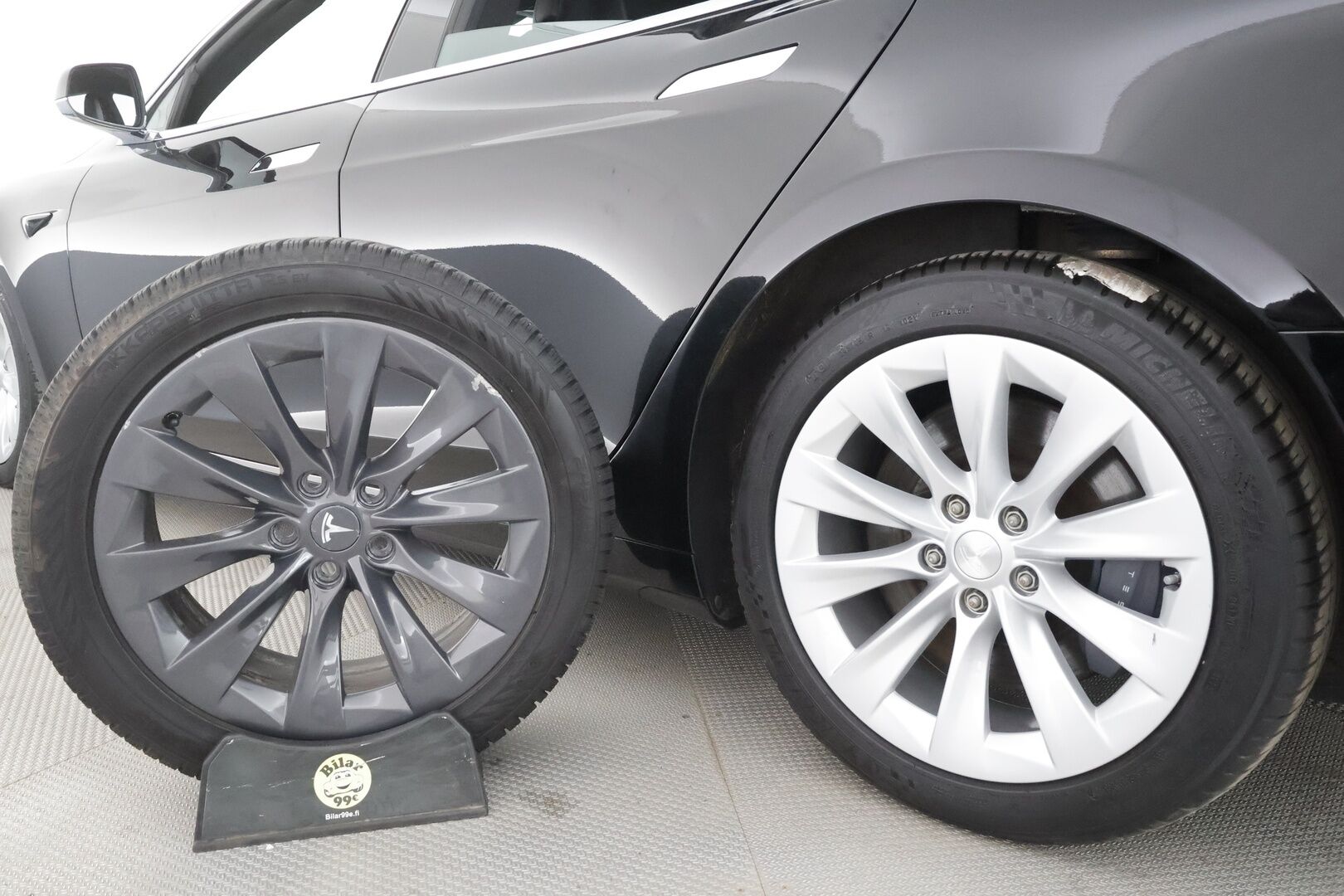 TESLA MODEL S 2020 Long Range Raven AWD - EAP | Ilma-alusta | ACC | Lasikatto | Kamera | Muistipenkki | Premium audio | LED | Kaistavahti | Keyless | Kahdet Teslan vanteet | Puhdas Carvertical