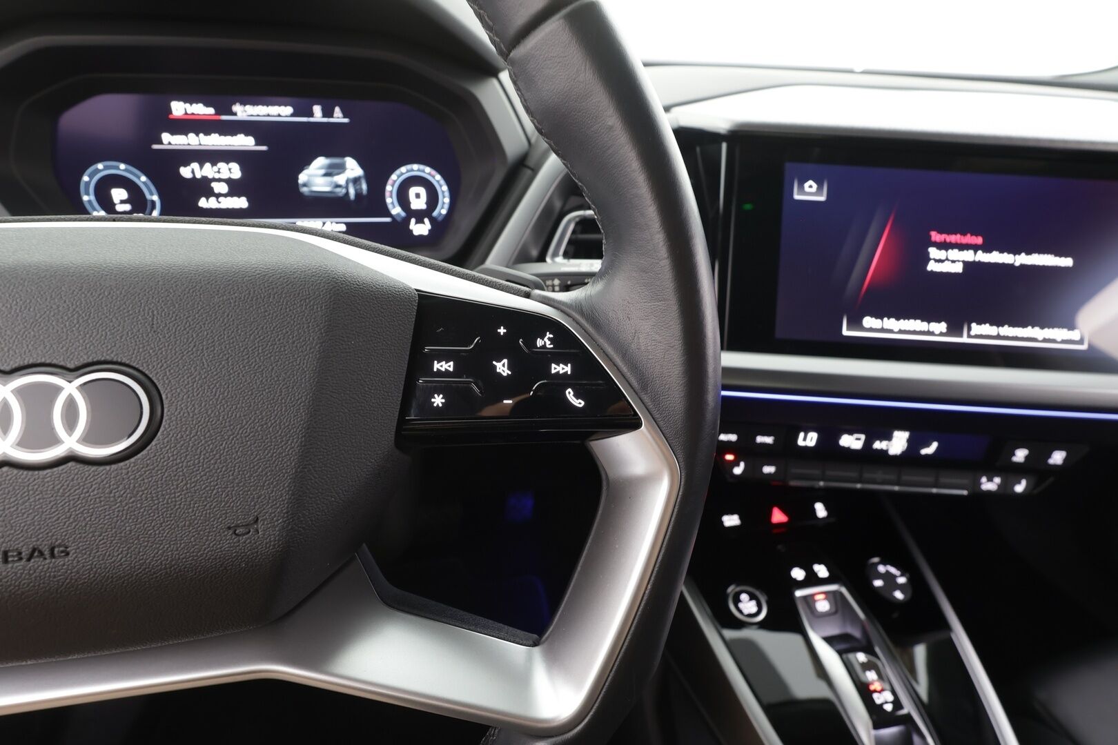 Audi Q4 e-tron 2022 50 quattro - | ACC | ILP | Matrix-LED | SONOS | Muistipenkki | HUD | Sporttipenkit | P.Kamera | Keyless | Apple&Android |  