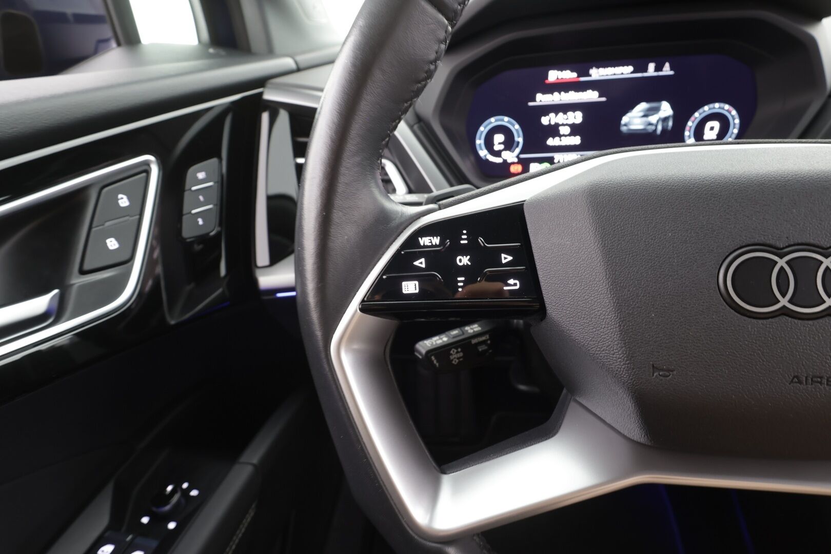 Audi Q4 e-tron 2022 50 quattro - | ACC | ILP | Matrix-LED | SONOS | Muistipenkki | HUD | Sporttipenkit | P.Kamera | Keyless | Apple&Android |  