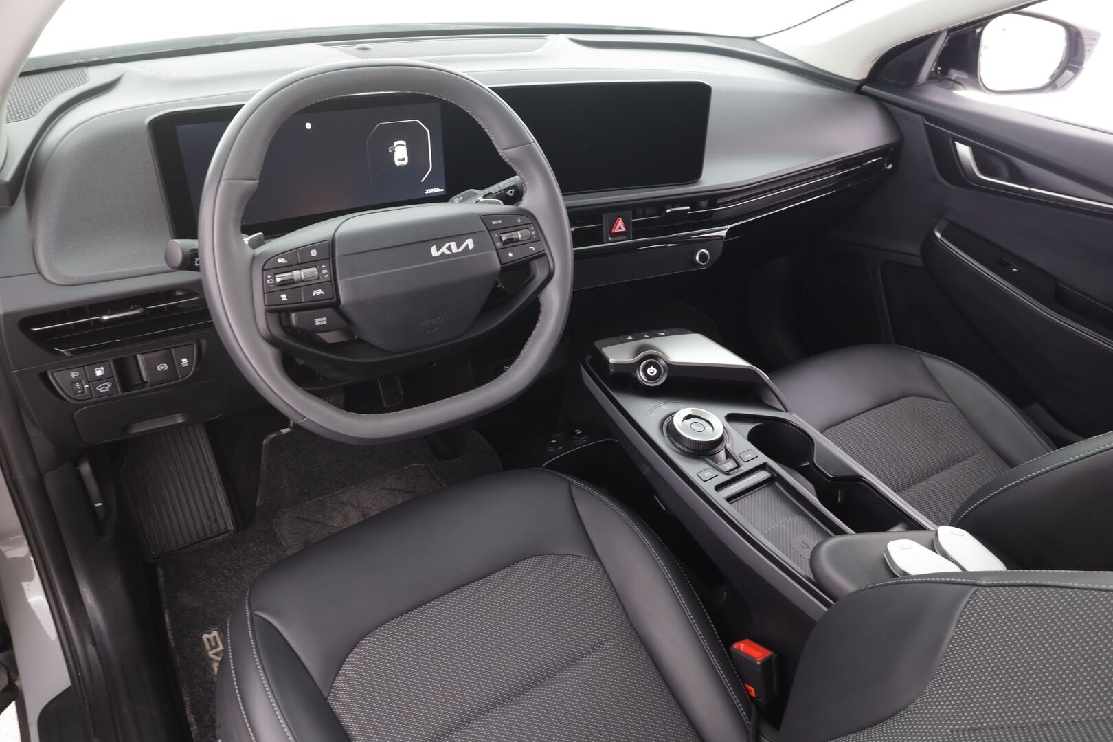 KIA EV6 2025 Long Range 229hv Prestige - | ACC | Koukku | ILP | Facelift | Muistipenkki | Puolinahat | P.kamera | HDA | BSM | Sähk. takaluukku | ALV | 