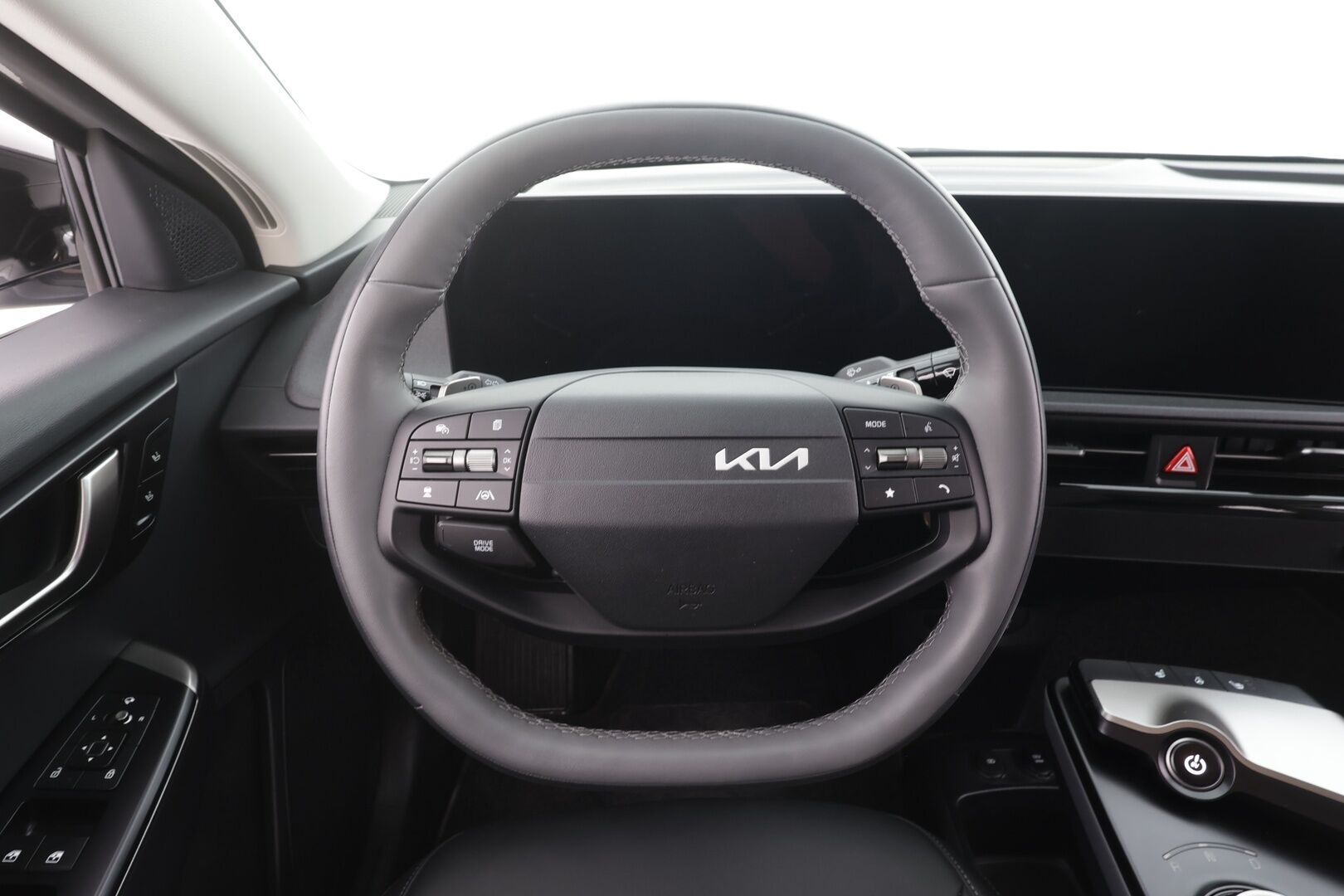 KIA EV6 2025 Long Range 229hv Prestige - | ACC | Koukku | ILP | Facelift | Muistipenkki | Puolinahat | P.kamera | HDA | BSM | Sähk. takaluukku | ALV | 