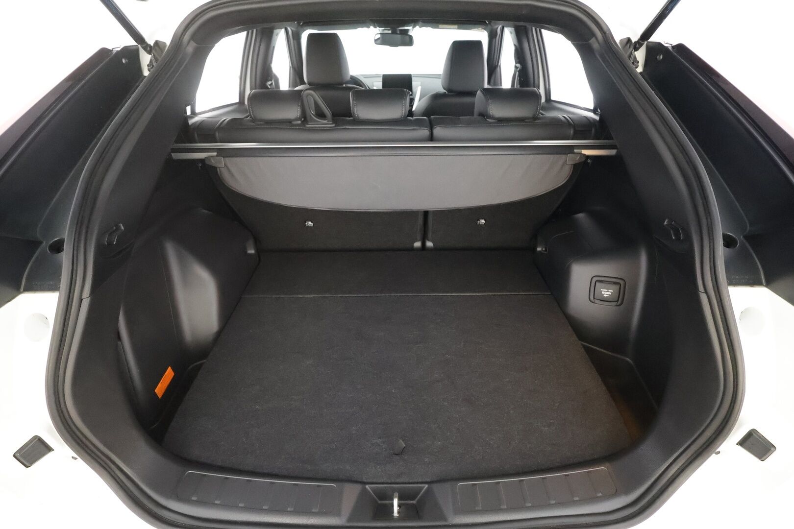 Mitsubishi Eclipse Cross 2023 2.4 PHEV Instyle Plus 4WD - | ACC | 360° | Koukku | Nahka-alcantara | Sähköpenkki | BSW | LED | Navi | Lämm. ratti | Merkkihuollot | ALV | 