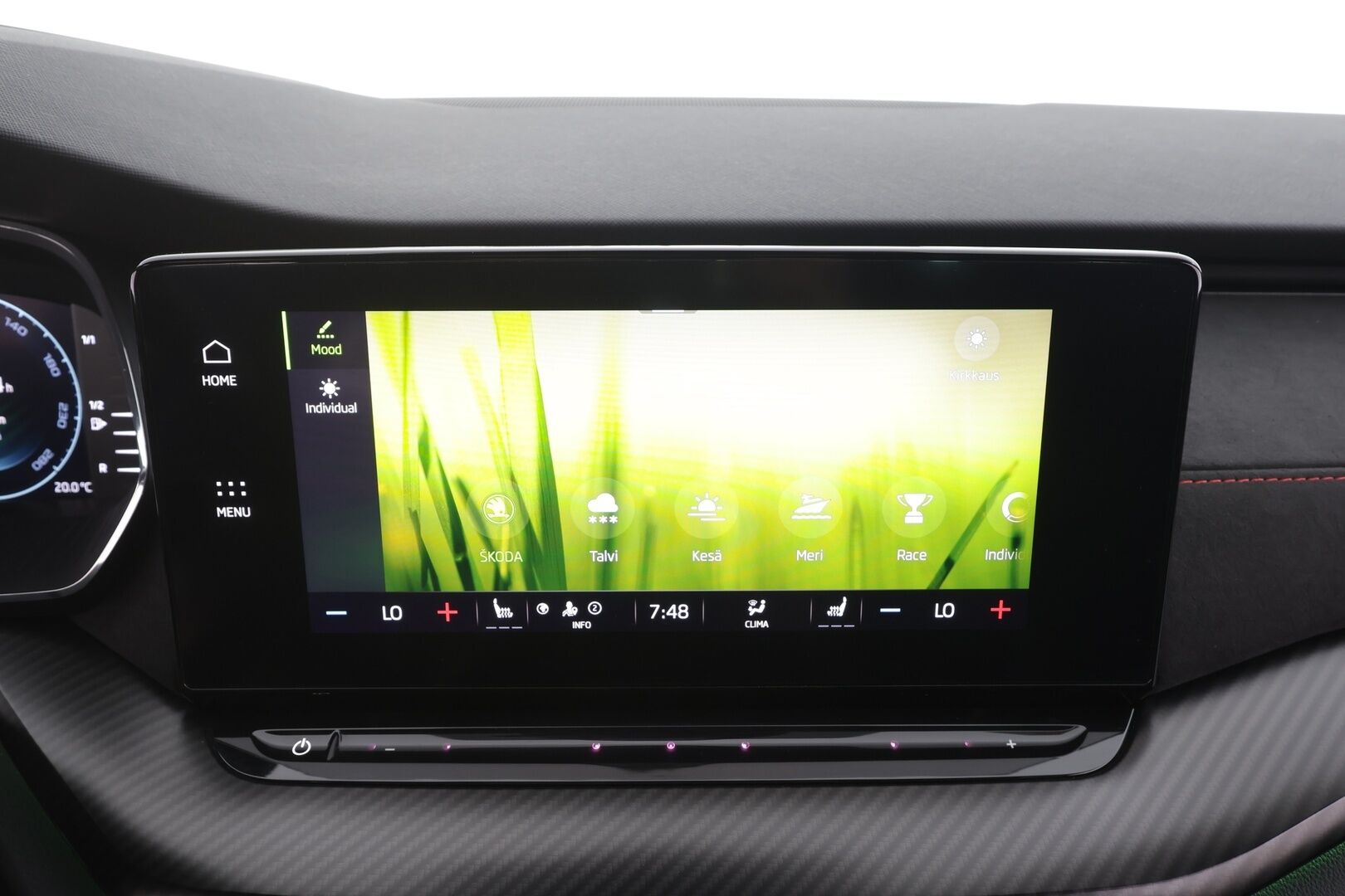 SKODA OCTAVIA 2022  Combi RS 2.0 TSI 180kW DSG - | ACC | Matrix-LED | P.Kamera | HUD | Hierovat Muistipenkit | Keyless | Digimittaristo | Puolinahat | Apple&Android | Kahdet Renkaat |