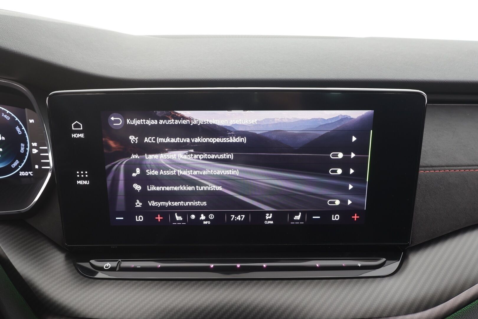 SKODA OCTAVIA 2022  Combi RS 2.0 TSI 180kW DSG - | ACC | Matrix-LED | P.Kamera | HUD | Hierovat Muistipenkit | Keyless | Digimittaristo | Puolinahat | Apple&Android | Kahdet Renkaat |