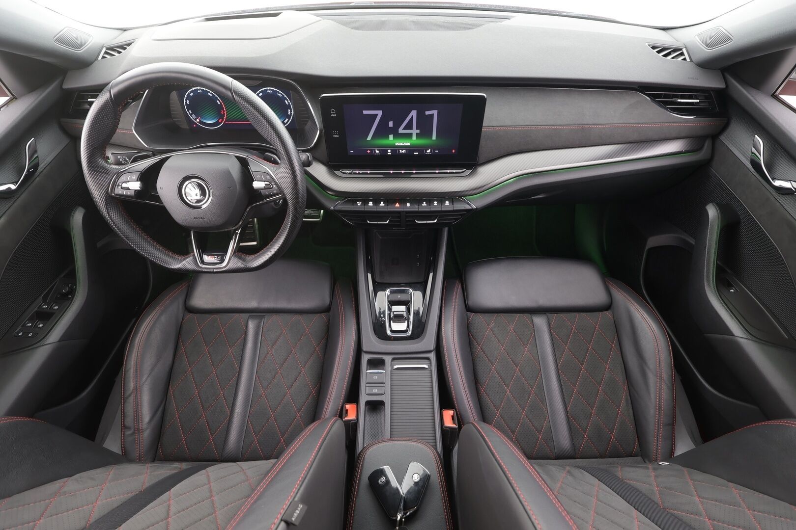 SKODA OCTAVIA 2022  Combi RS 2.0 TSI 180kW DSG - | ACC | Matrix-LED | P.Kamera | HUD | Hierovat Muistipenkit | Keyless | Digimittaristo | Puolinahat | Apple&Android | Kahdet Renkaat |