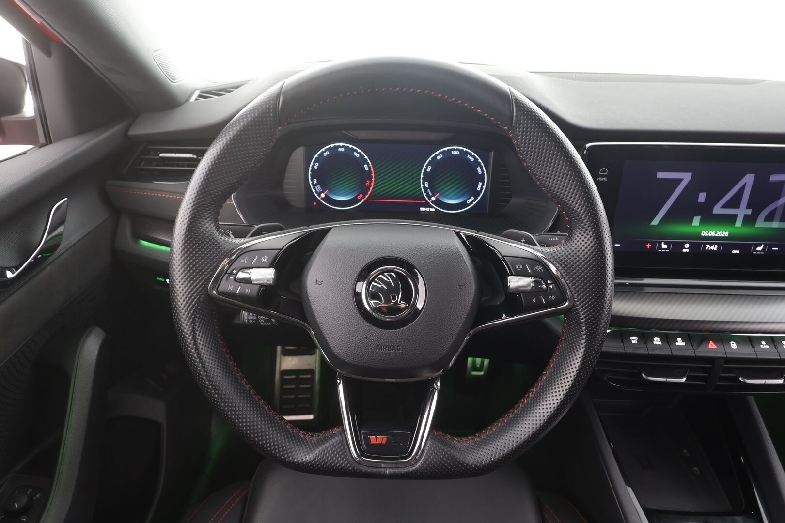 SKODA OCTAVIA 2022  Combi RS 2.0 TSI 180kW DSG - | ACC | Matrix-LED | P.Kamera | HUD | Hierovat Muistipenkit | Keyless | Digimittaristo | Puolinahat | Apple&Android | Kahdet Renkaat |